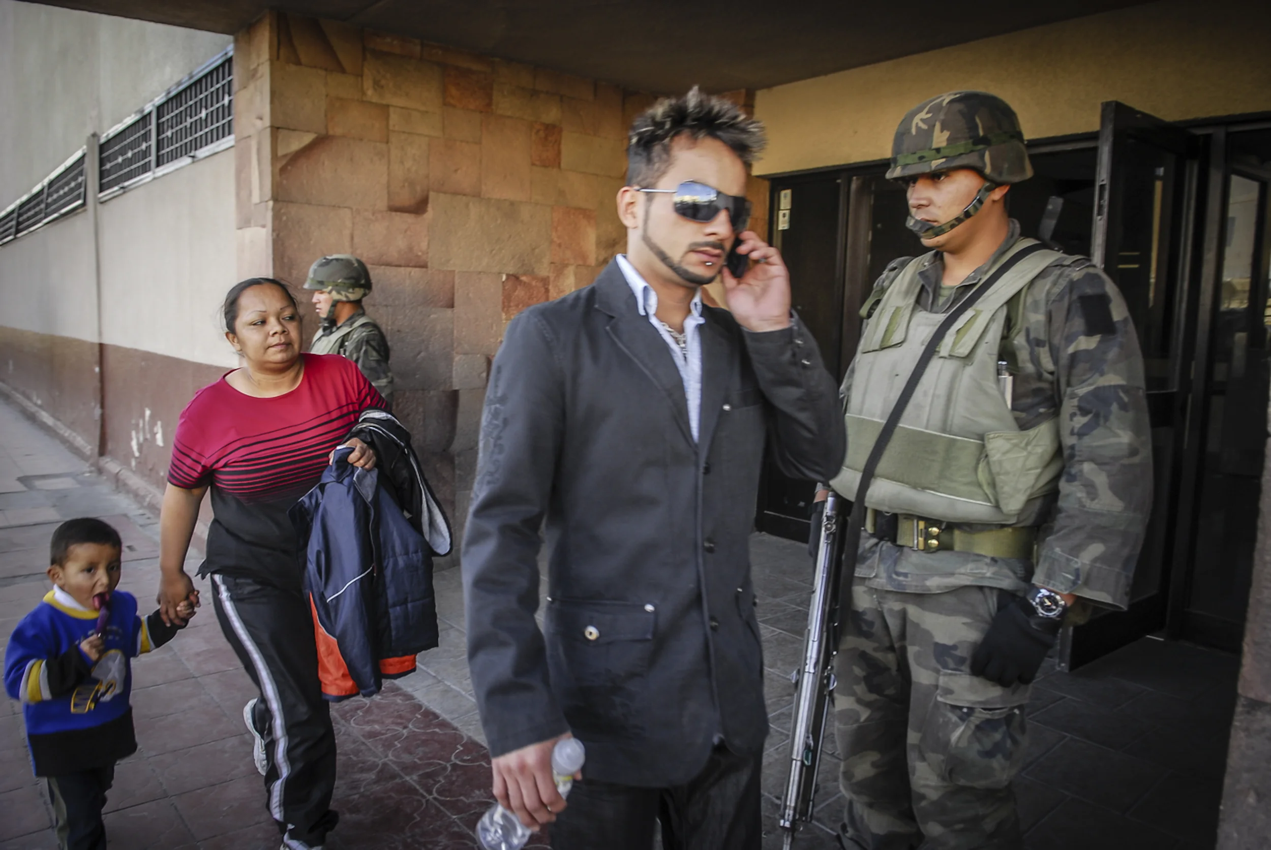 Juarenzes deal with the militarization of their town