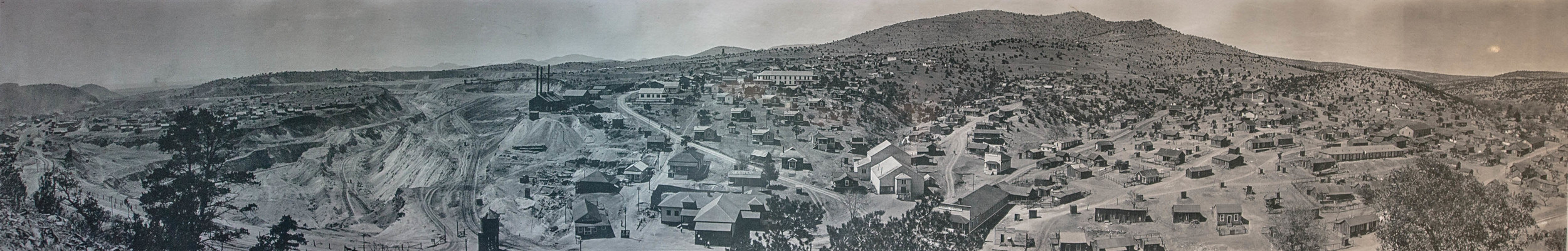 A 1916 photo of the Grant County mining town of Santa Rita, east of Silver City. By 1970, the town had vanished to make way for the expanding open-pit Chino Mine.