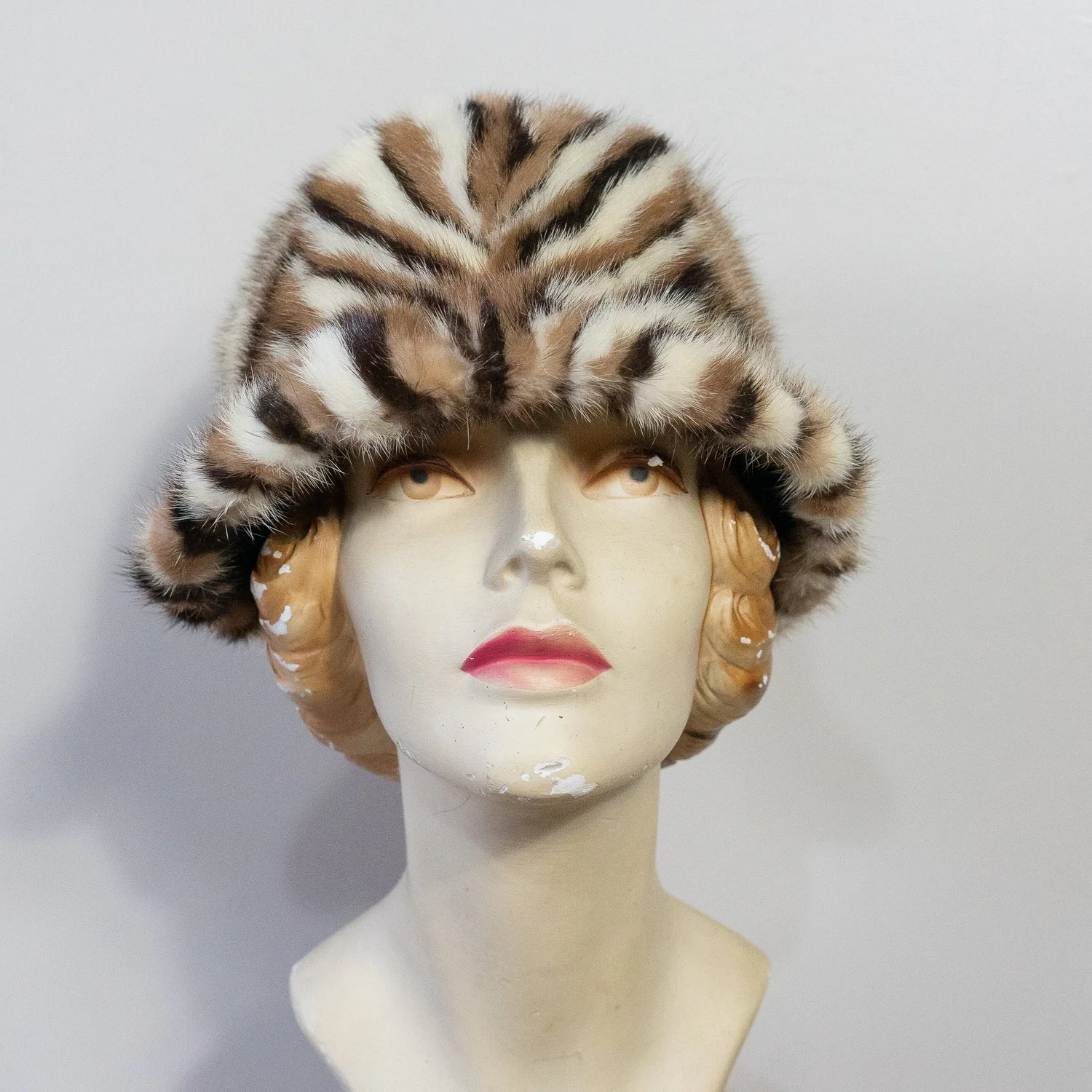 vintage 1960s Adolfo II fur hat — Inherited display picture 1