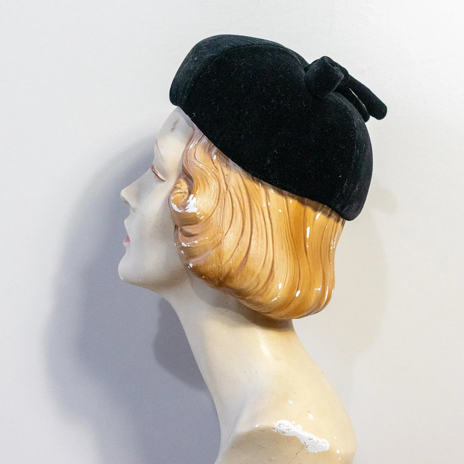 Saks Fifth Avenue Salon Pillbox 1960 Vintage hats il_fullxfull.5653946909_fu3m.  main image 4