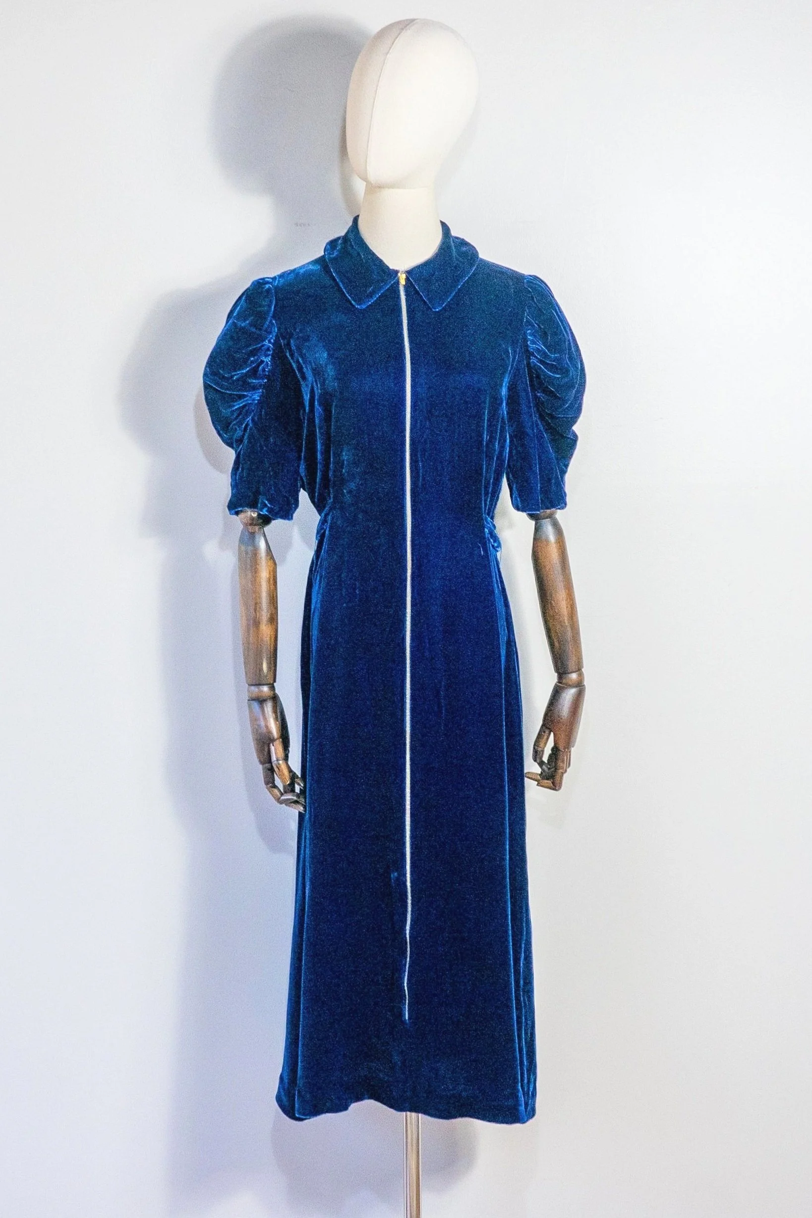 vintage 1930s velvet zip-front dress — Inherited