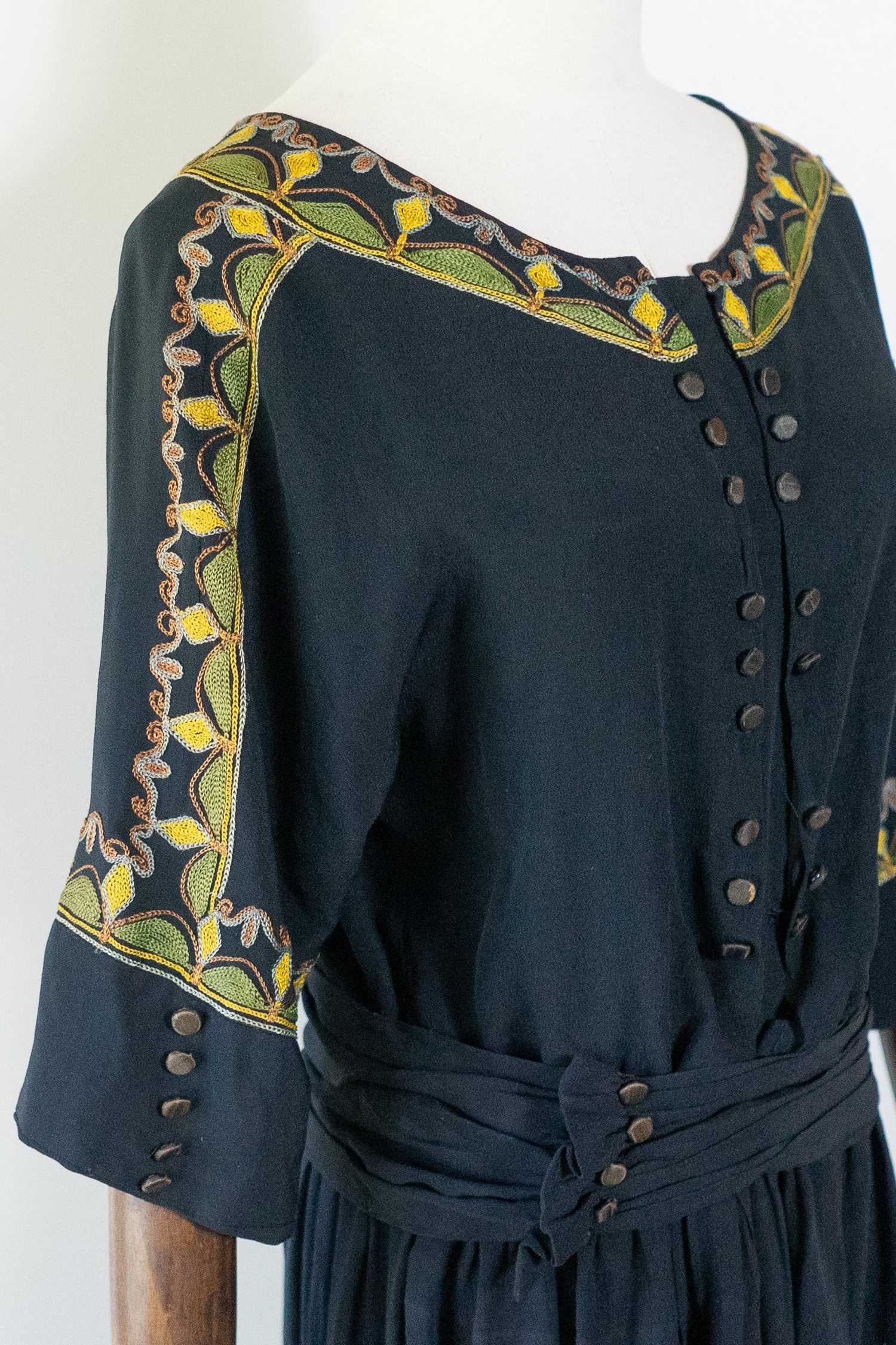 vintage 1910s embroidered rayon dress  Inherited