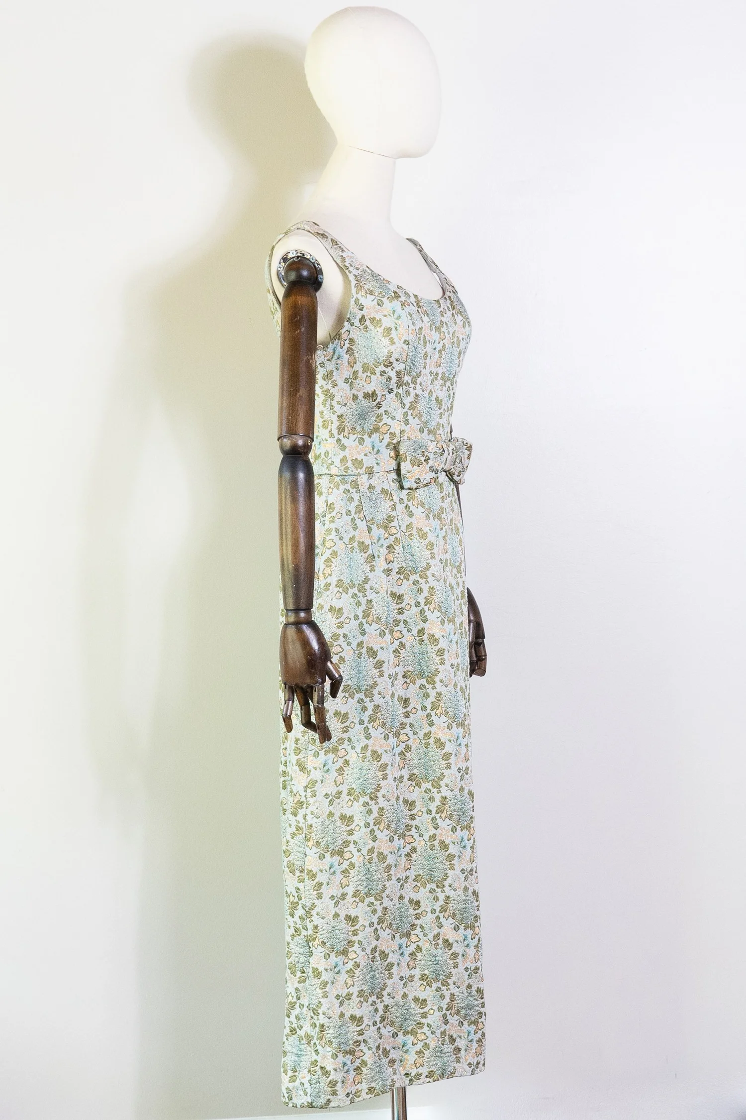 vintage 1960s Will Steinman hygrangea brocade empire waist dress Inherited vintage 1960s Will Steinman hygrangea brocade empire waist dress Inherited