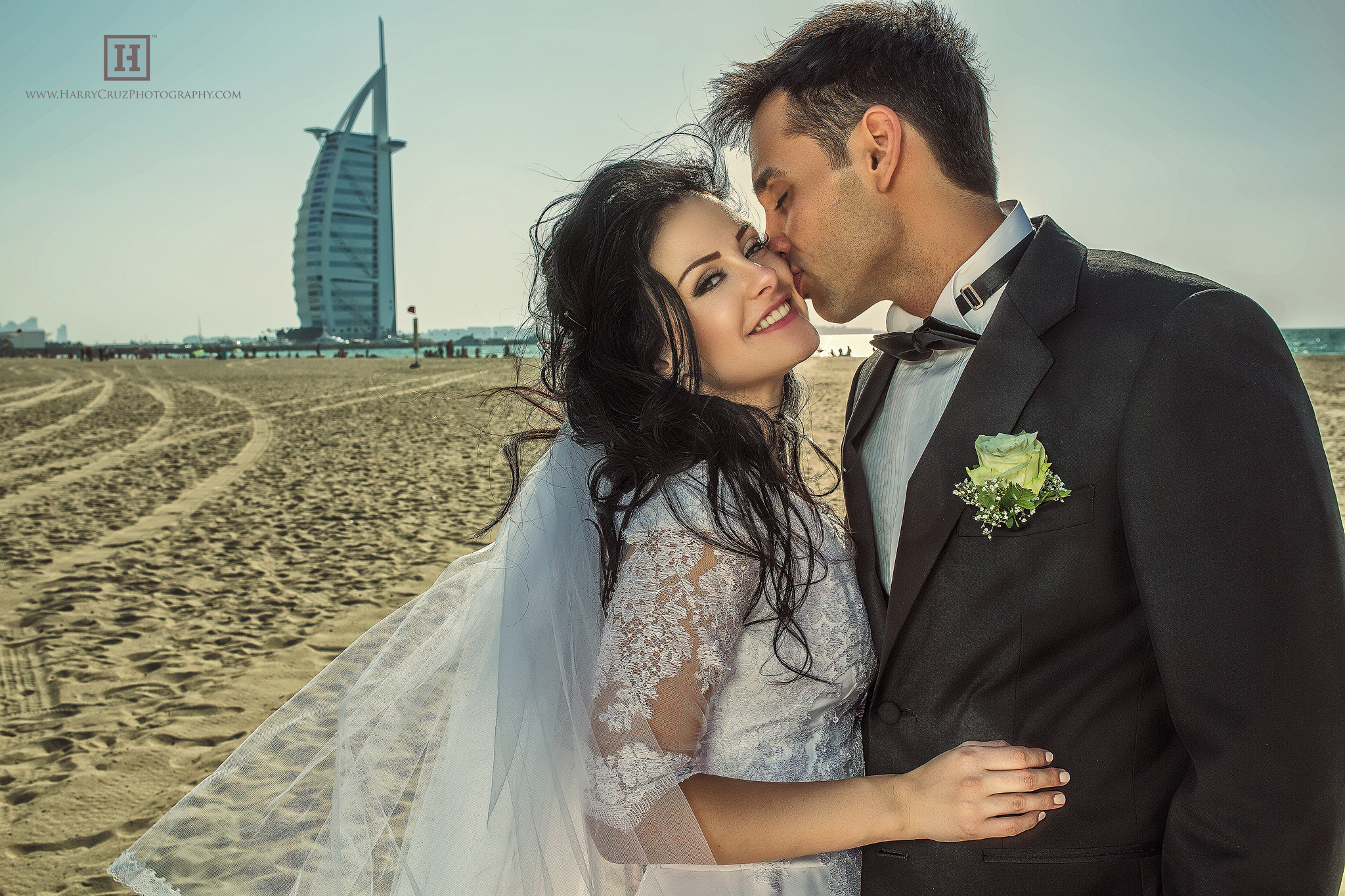 Copyright {HC} Harry Cruz Photography
www.harrycruz.com
All Rights Reserved
DubaiWeddingPhotographer