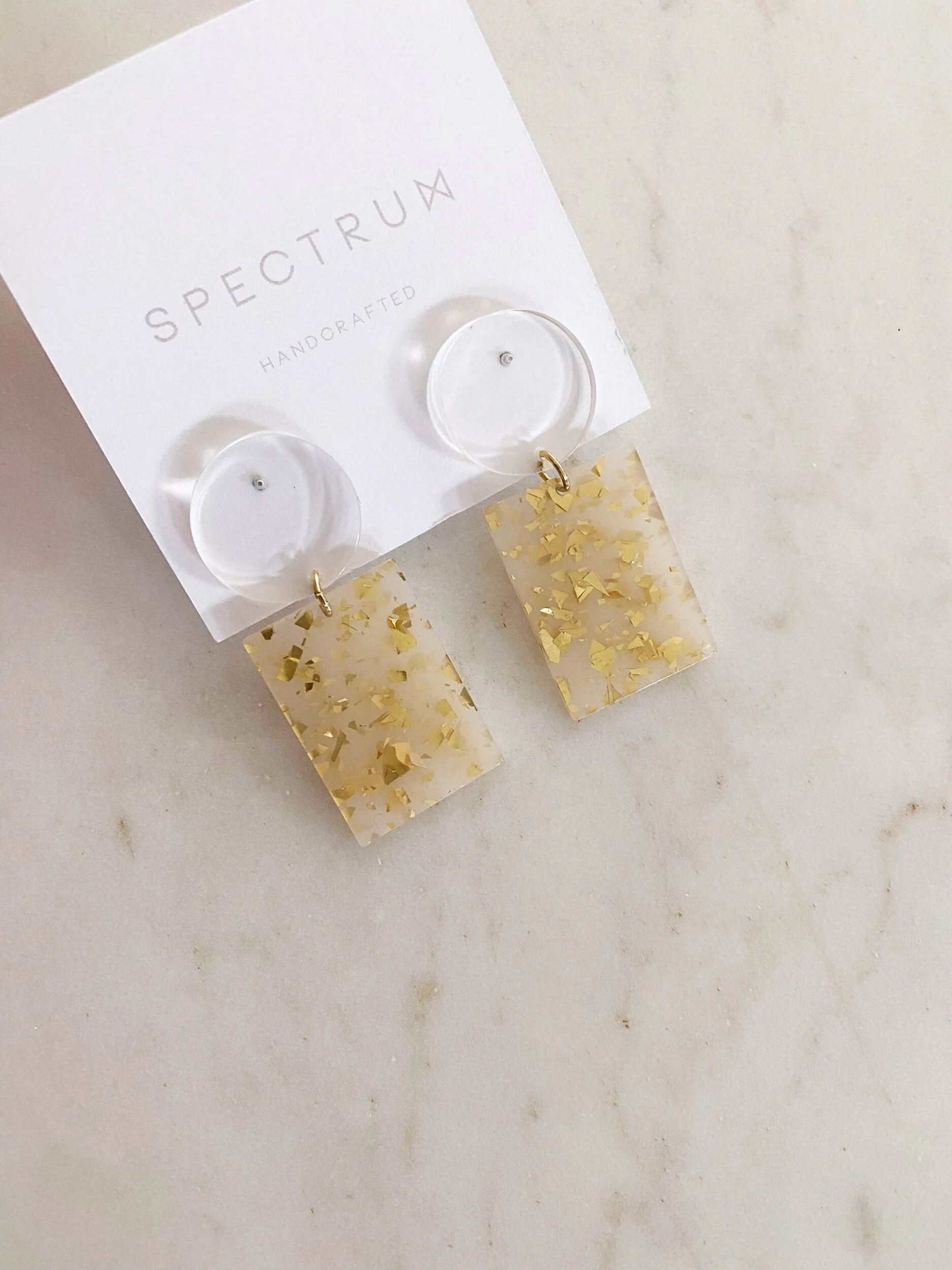 09ED12E2-AD87-42DD-9543-2177B974166F