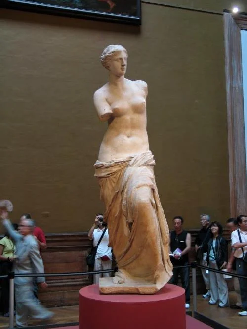 She couldn't find anything at the mall that fit her either.