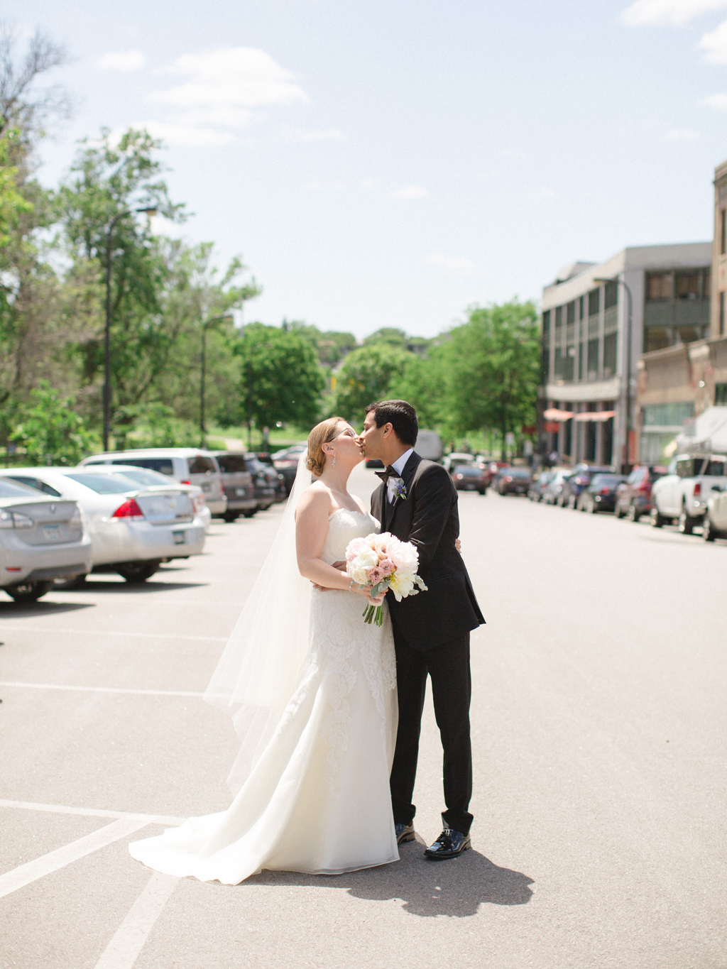 Alissa-Kunal-Minneapolis-Wedding-14.jpg