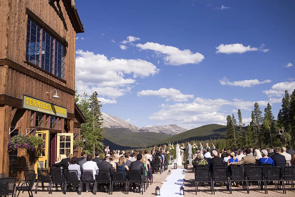 rebecca-schoneveld-colorado-wedding-08.jpg