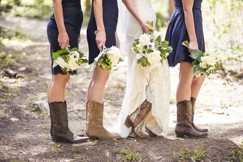 rebecca-schoneveld-colorado-wedding-05.jpg