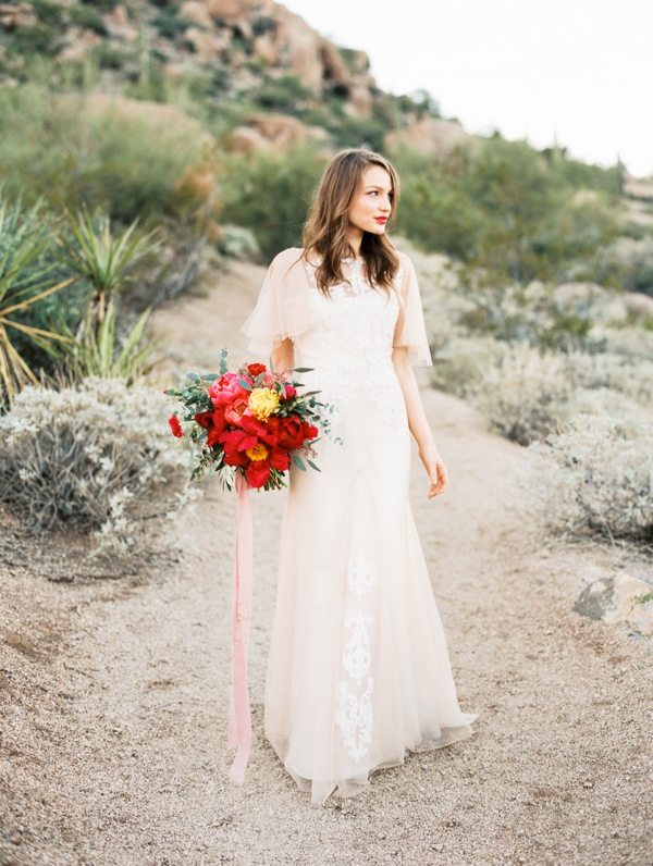 C00714-AZ-Desert-Bridal-Editorial-024-1.jpg