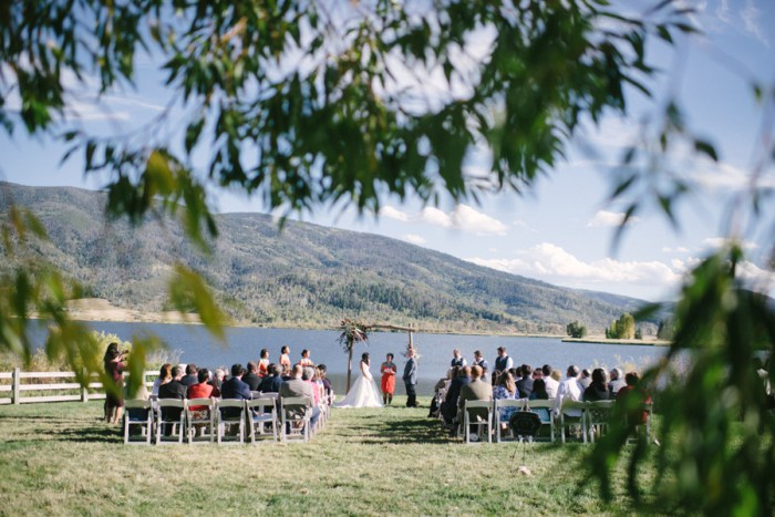 16-Steamboat-Springs-Wedding-Andy-Barnhart-Photography-via-MountainsideBride.com_.jpg