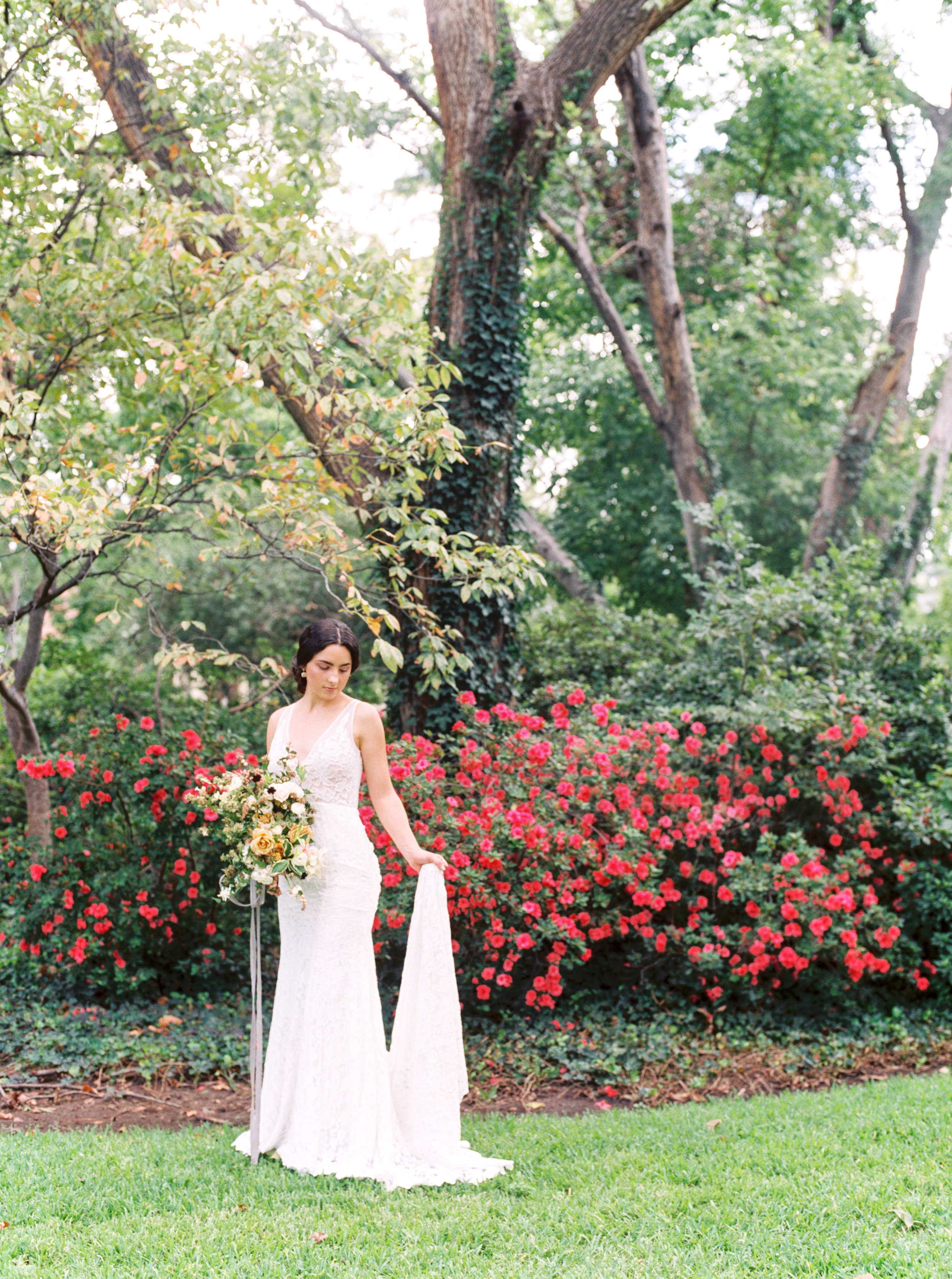 Callie Manion Photography_Garden Wedding Inspiration_061.jpg