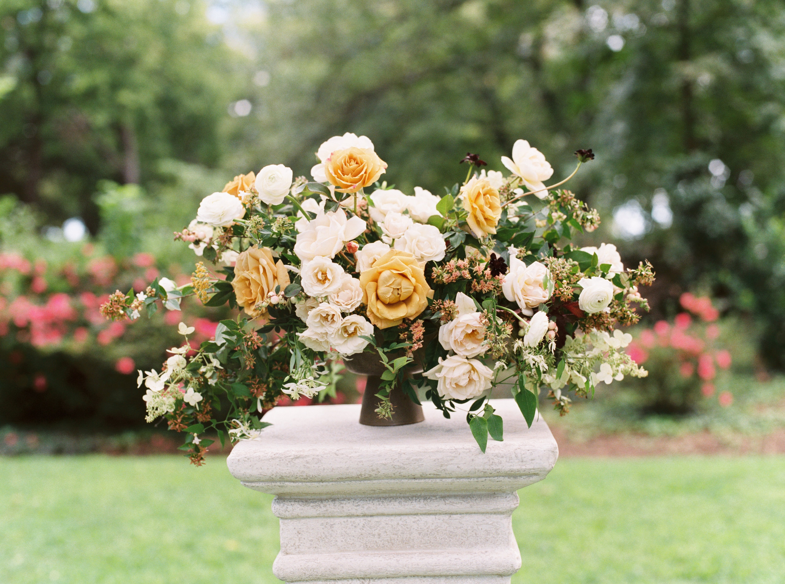Callie Manion Photography_Garden Wedding Inspiration_123.jpg