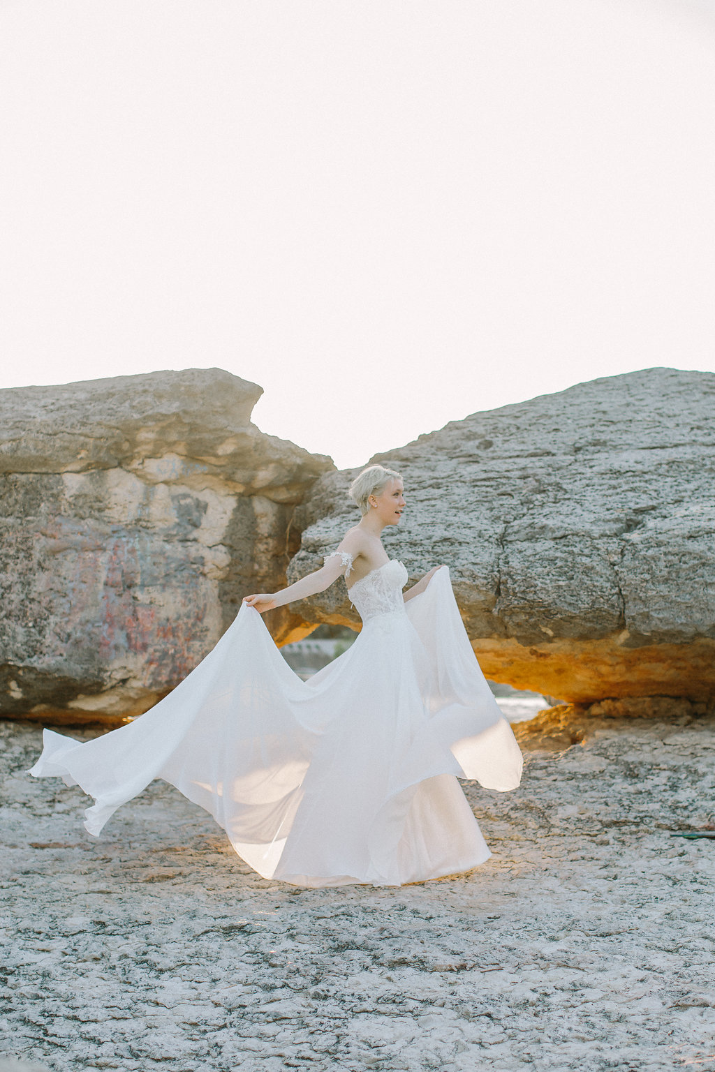 Ellen-Ashton-Photography-a&be-bridal-shop-made-with-love-bridal-Australia36.jpg