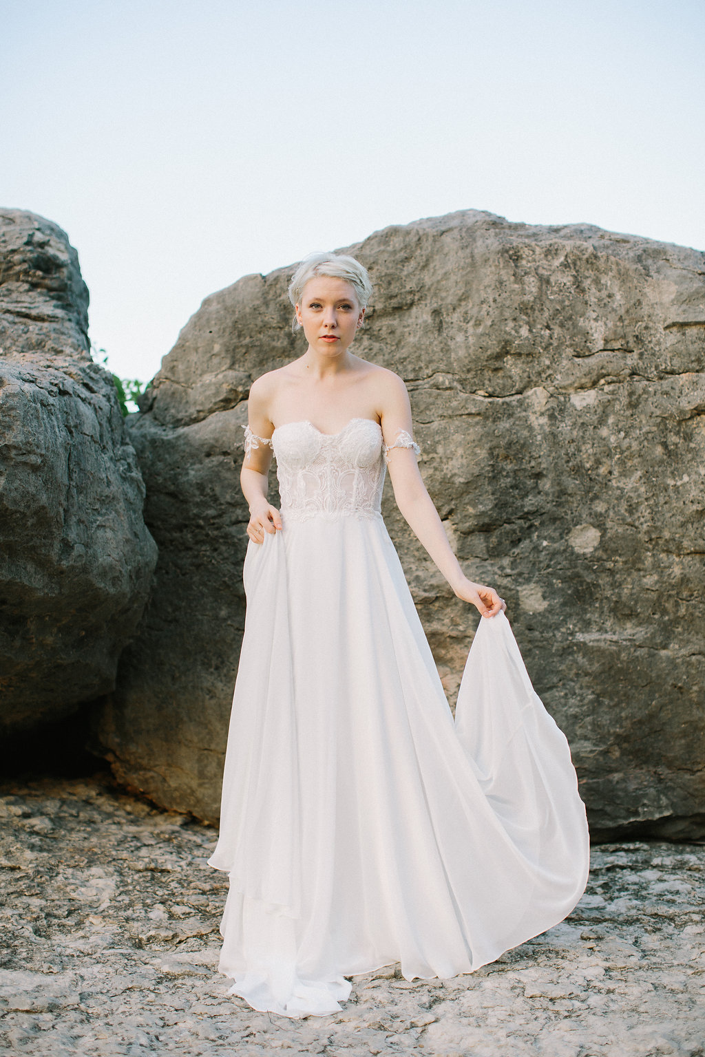 Ellen-Ashton-Photography-a&be-bridal-shop-made-with-love-bridal-Australia51.jpg