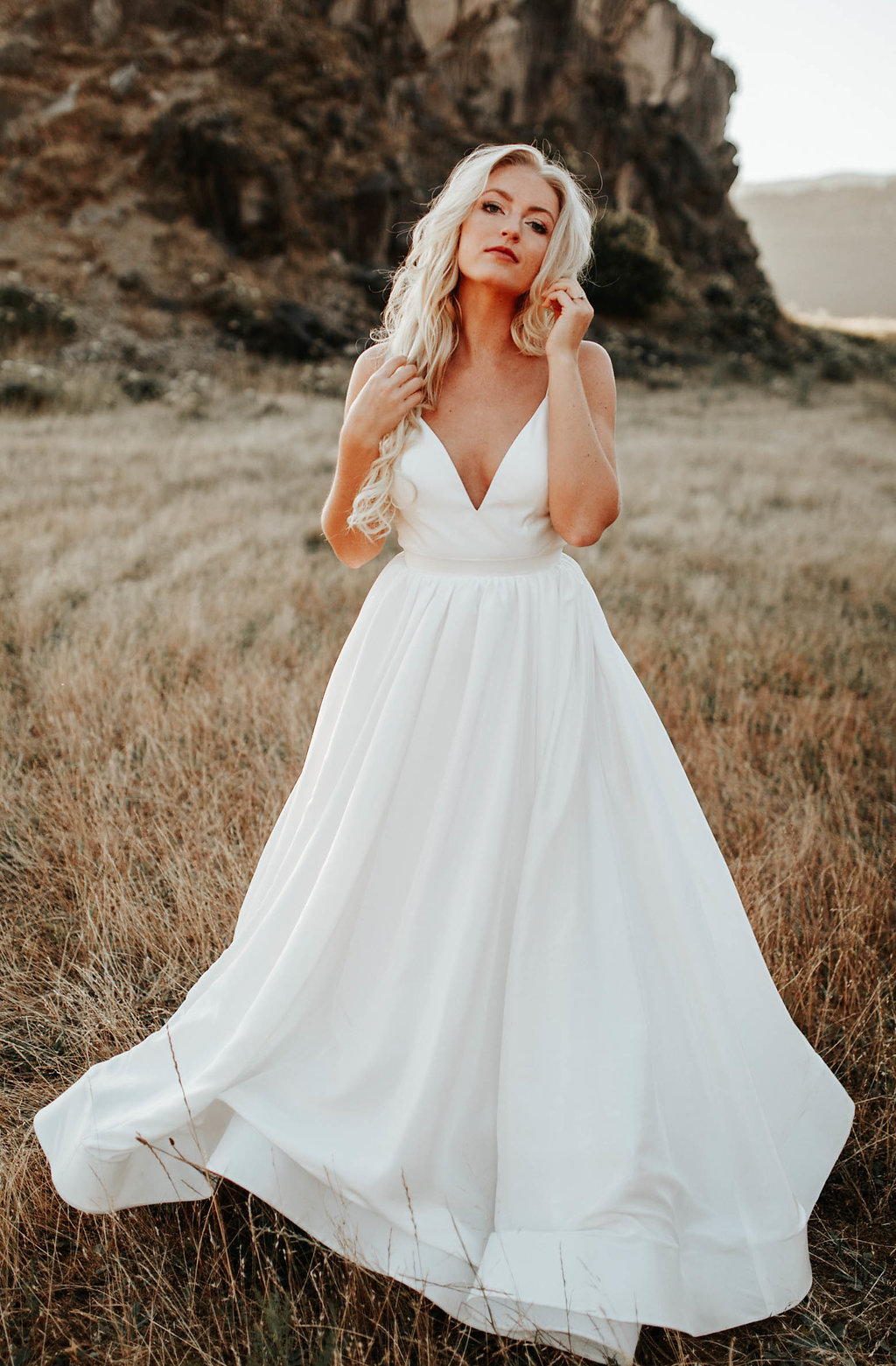 Romantic + Boho Sunset Bridal Shoot in Oregon | Karra Leigh Photography ...