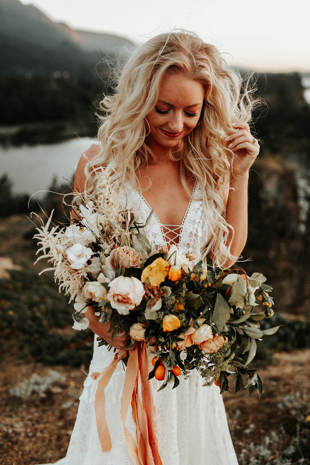 Romantic + Boho Sunset Bridal Shoot in Oregon | Karra Leigh Photography ...