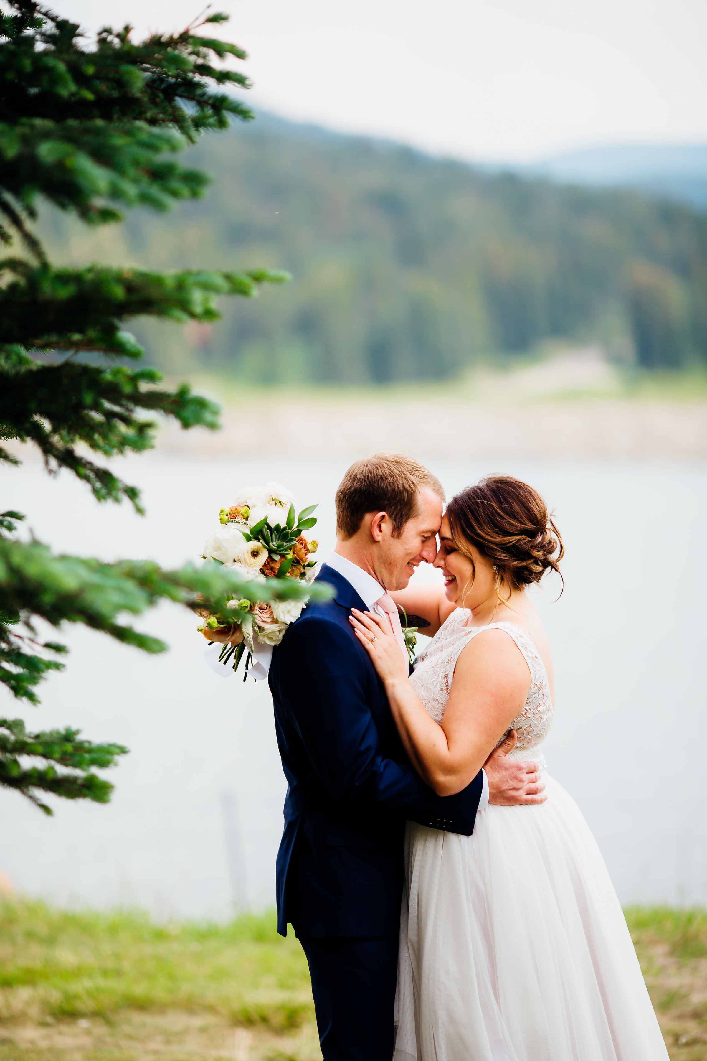 Kayla_Ted_BrideGroomPortraits-81.jpg