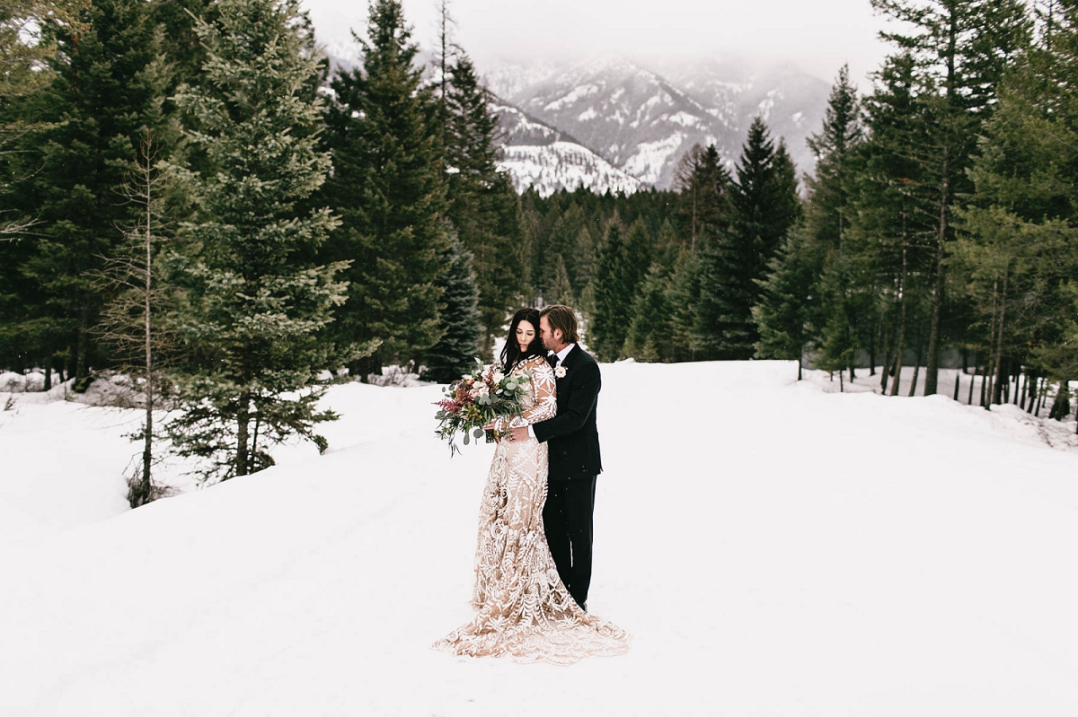 Jennifer_Mooney_Photography_Montana_45_Elegant_Winter_Wedding_14.jpg