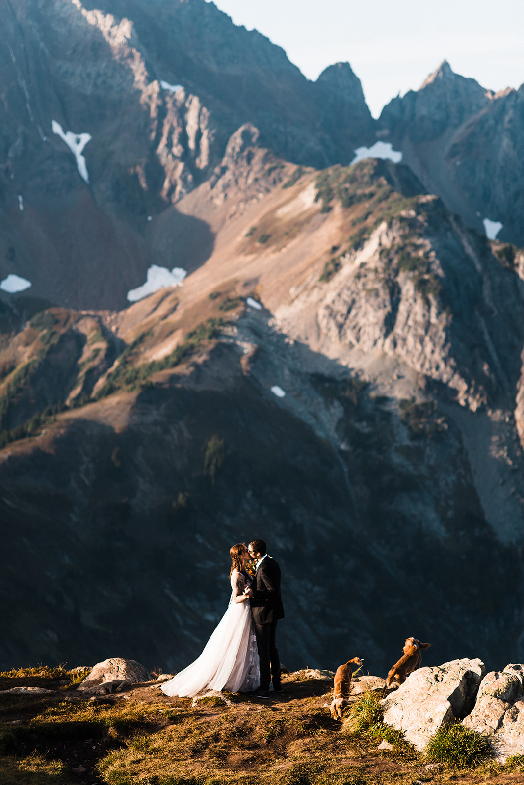 Thea_Lucas_North_Cascades_Elopement_The_Foxes_Photography_036-2.jpg