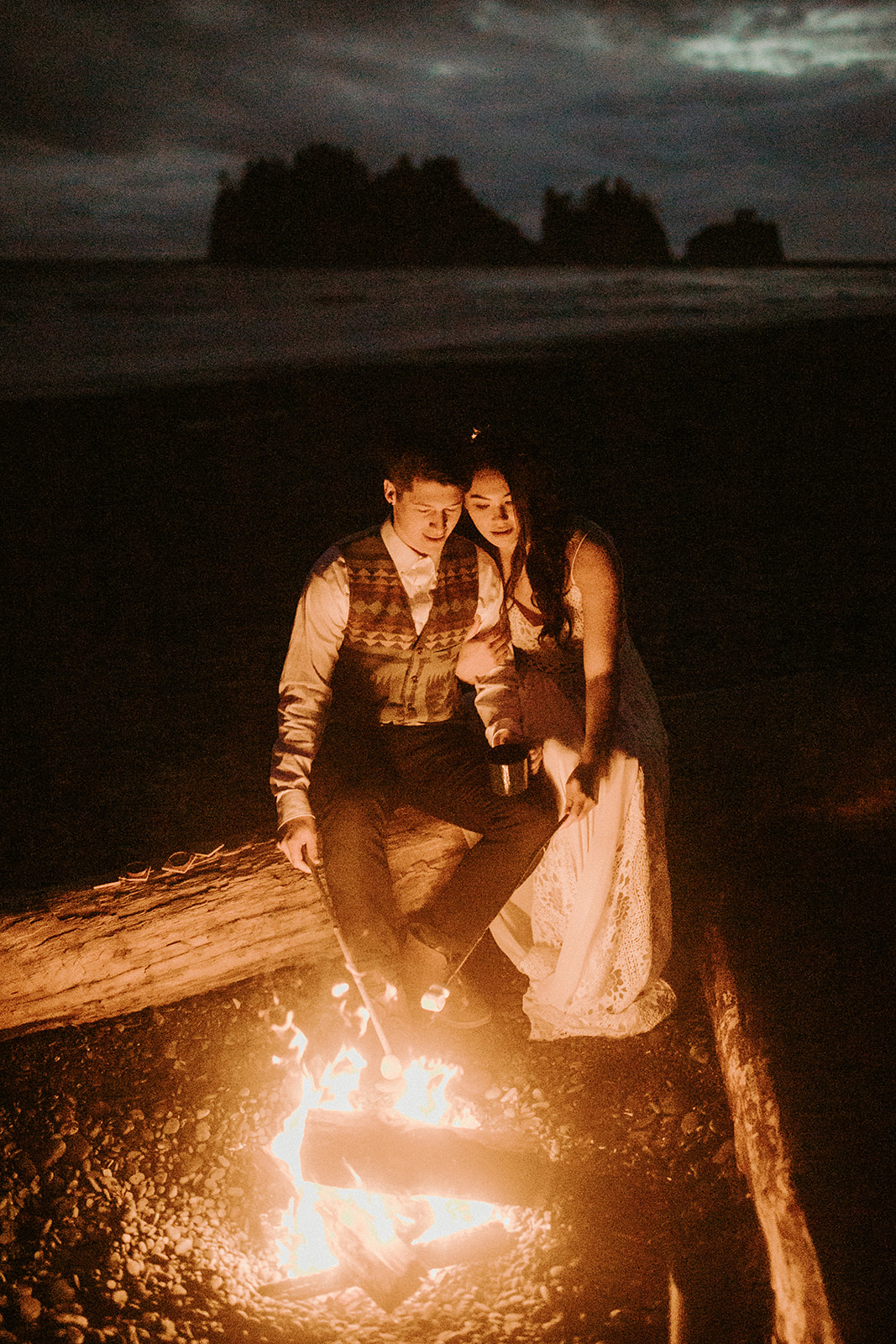 dawn-photo-olympic-national-park-elopement-la-push-boho-bride-945_websize.jpg