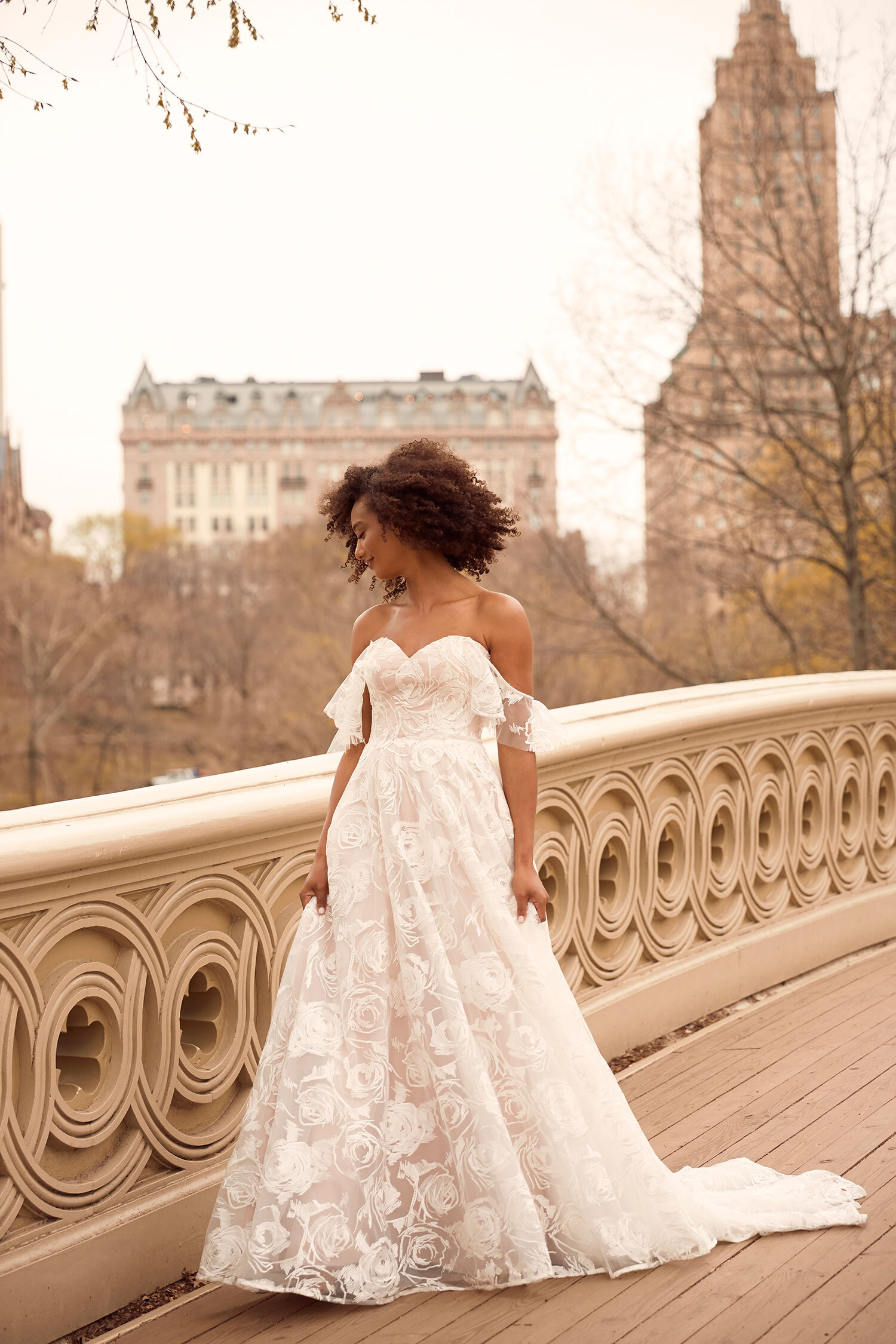 HALO-ML3519-LACE-AND-TULLE-GOWN-WITH-FITTED-BODICE-AND-FLOATY-SKIRT-WITH-DETACHABLE-OFF-SHOULDER-STRAPS-WEDDING-DRESS-MADI-LANE-BRIDAL4.jpg