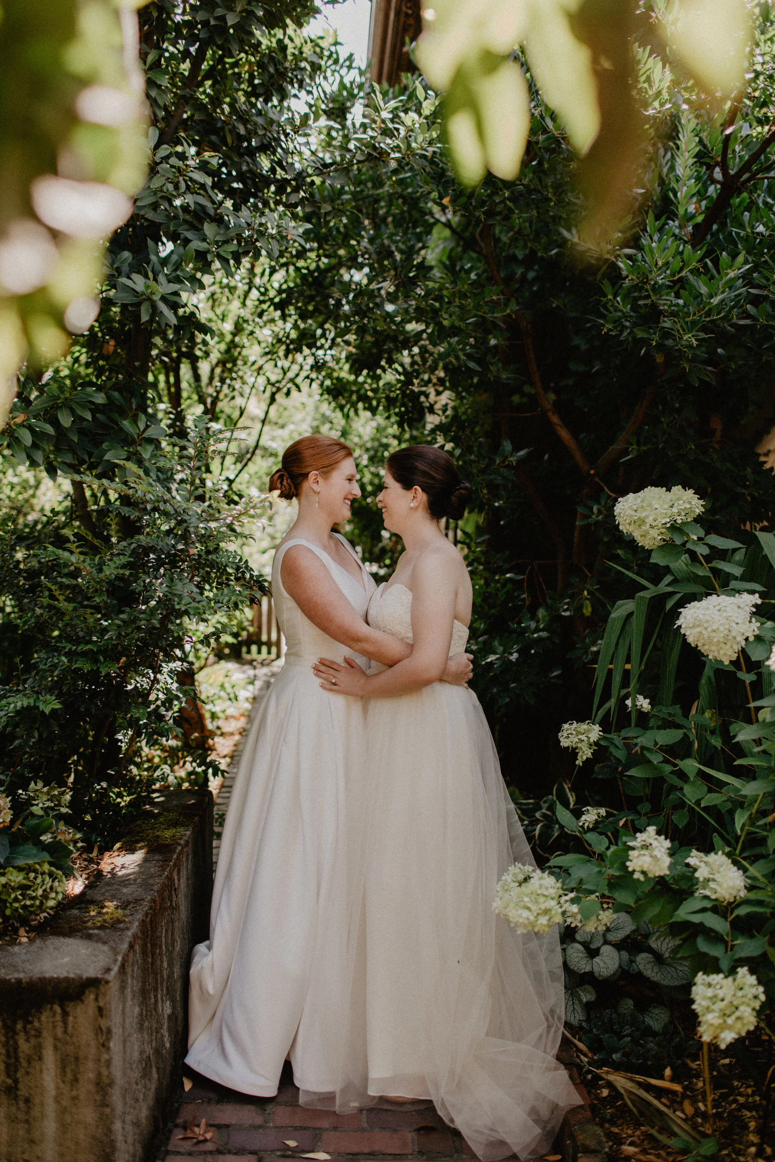 Real Wedding: Michelle + Kelsey :: Intimate Garden Wedding in Wtoo & Truvelle
