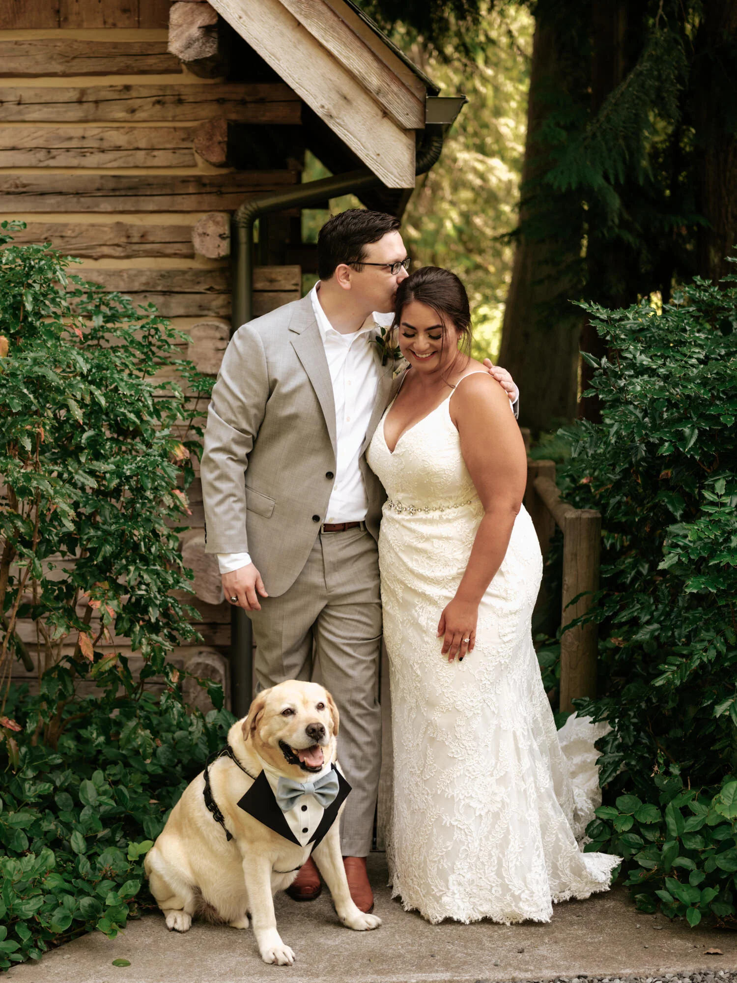 Real Wedding: Devon + Mitra :: Woodsy + Whimsical Wedding in Rebecca Schoneveld
