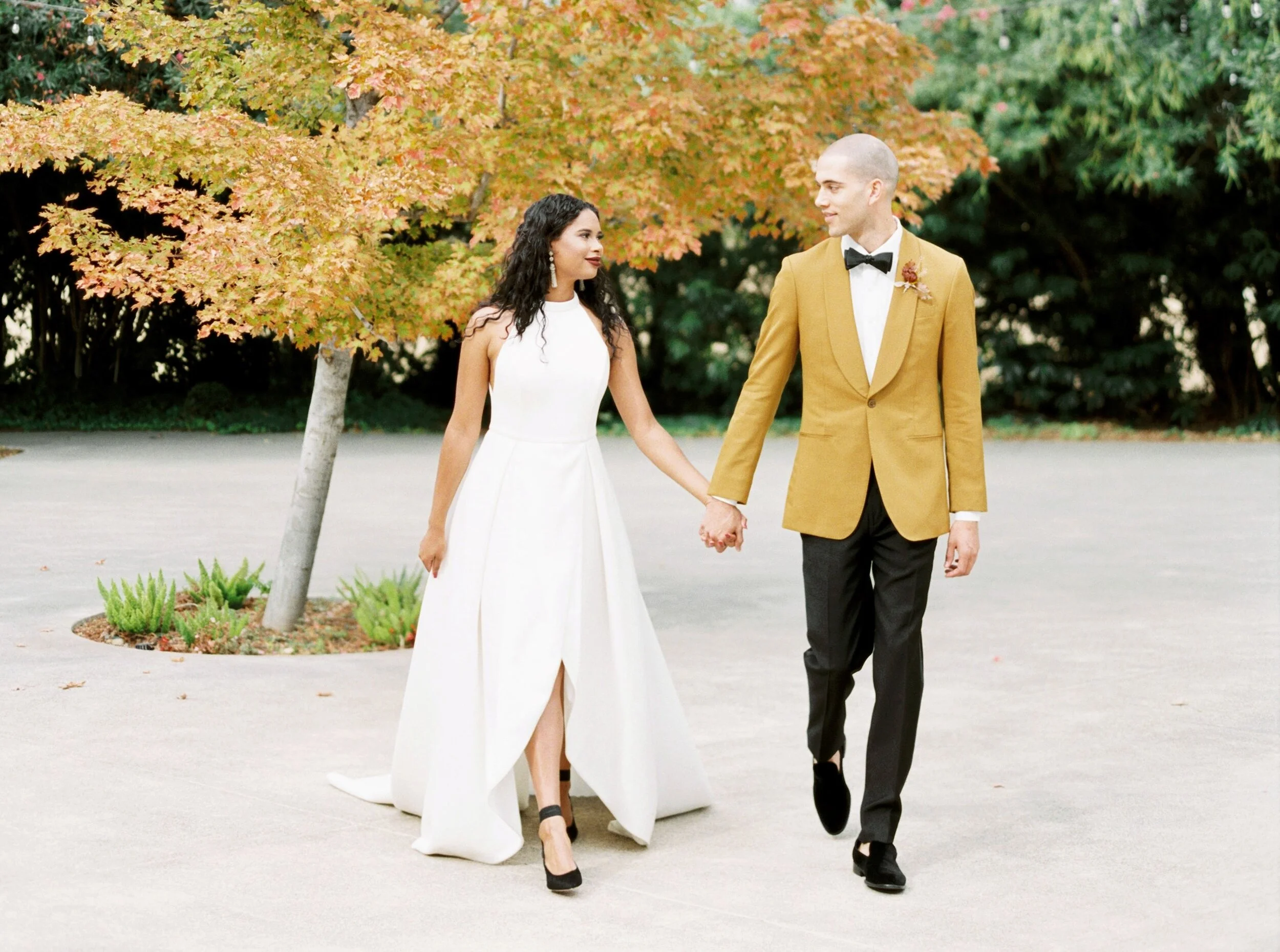 Modern + Bright California Wedding Inspo | as seen on Style Me Pretty