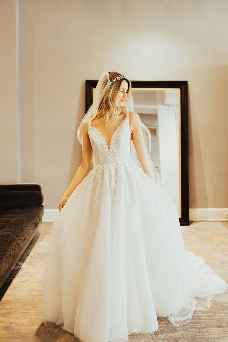 Hayley Paige Wedding Dresses 2020｜a&bé bridal shop