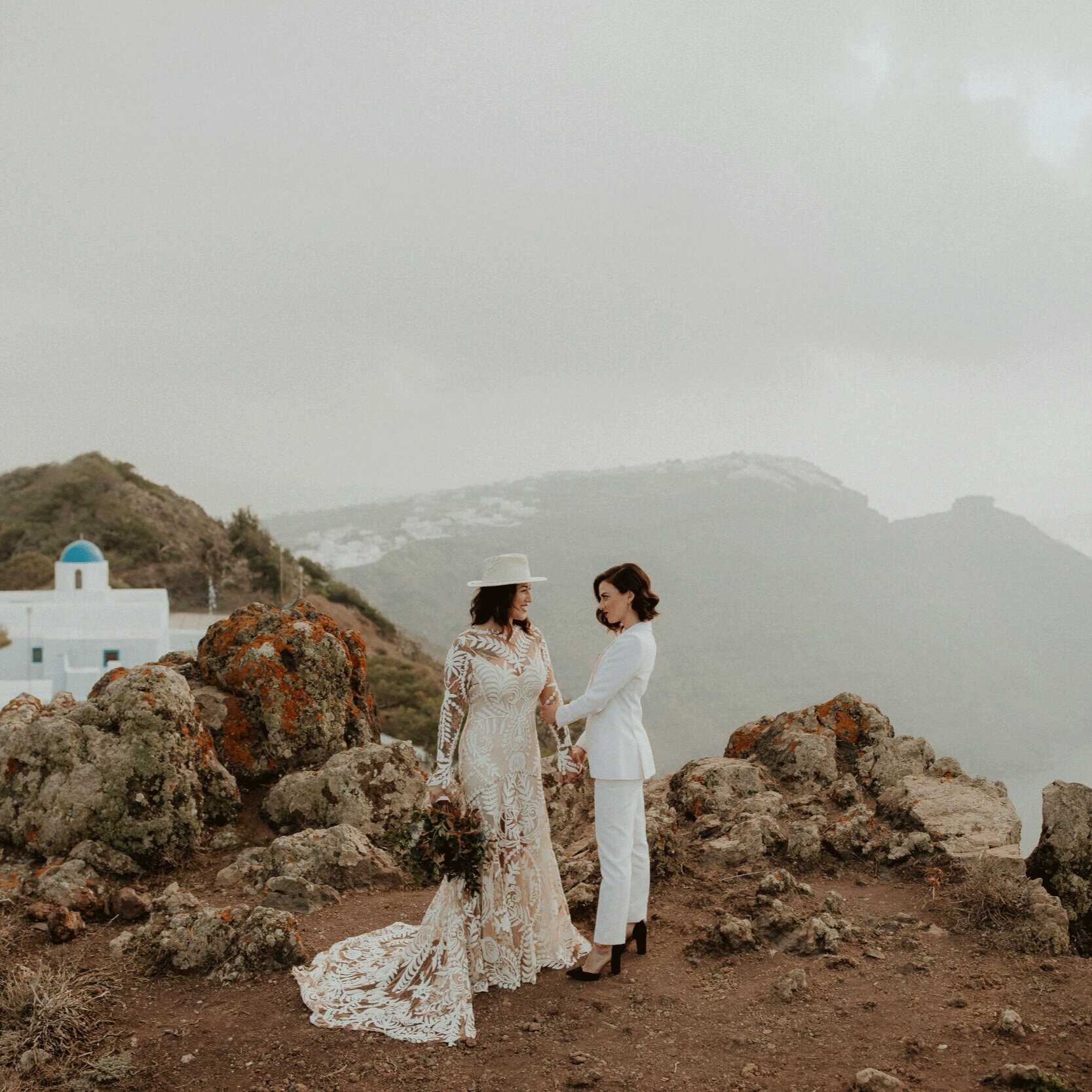 MODERN + EXCITING ELOPEMENT INSPIRATION