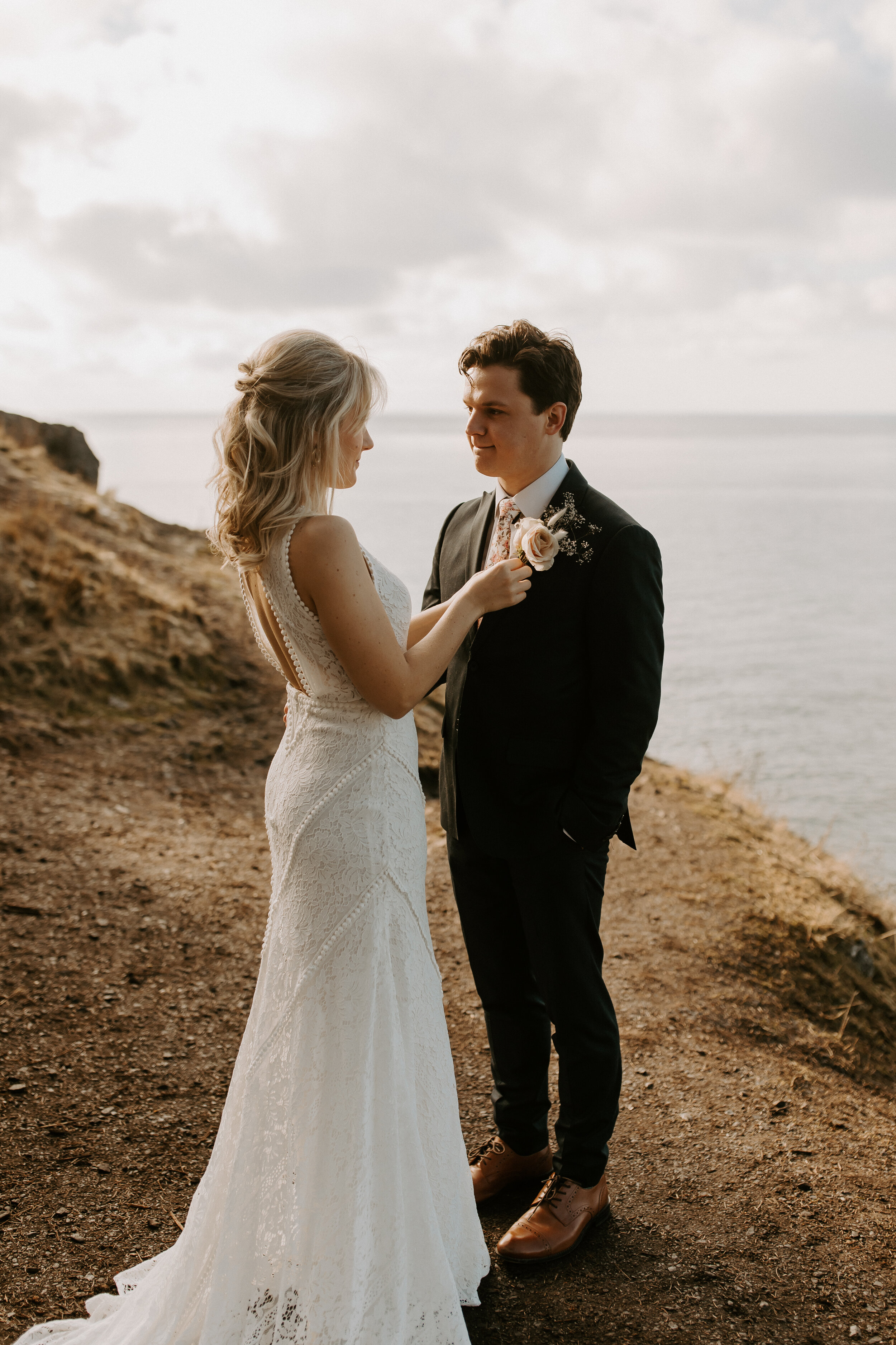Georgie and Peyton’s Cannon Beach elopement in Rish Rio wedding dress
