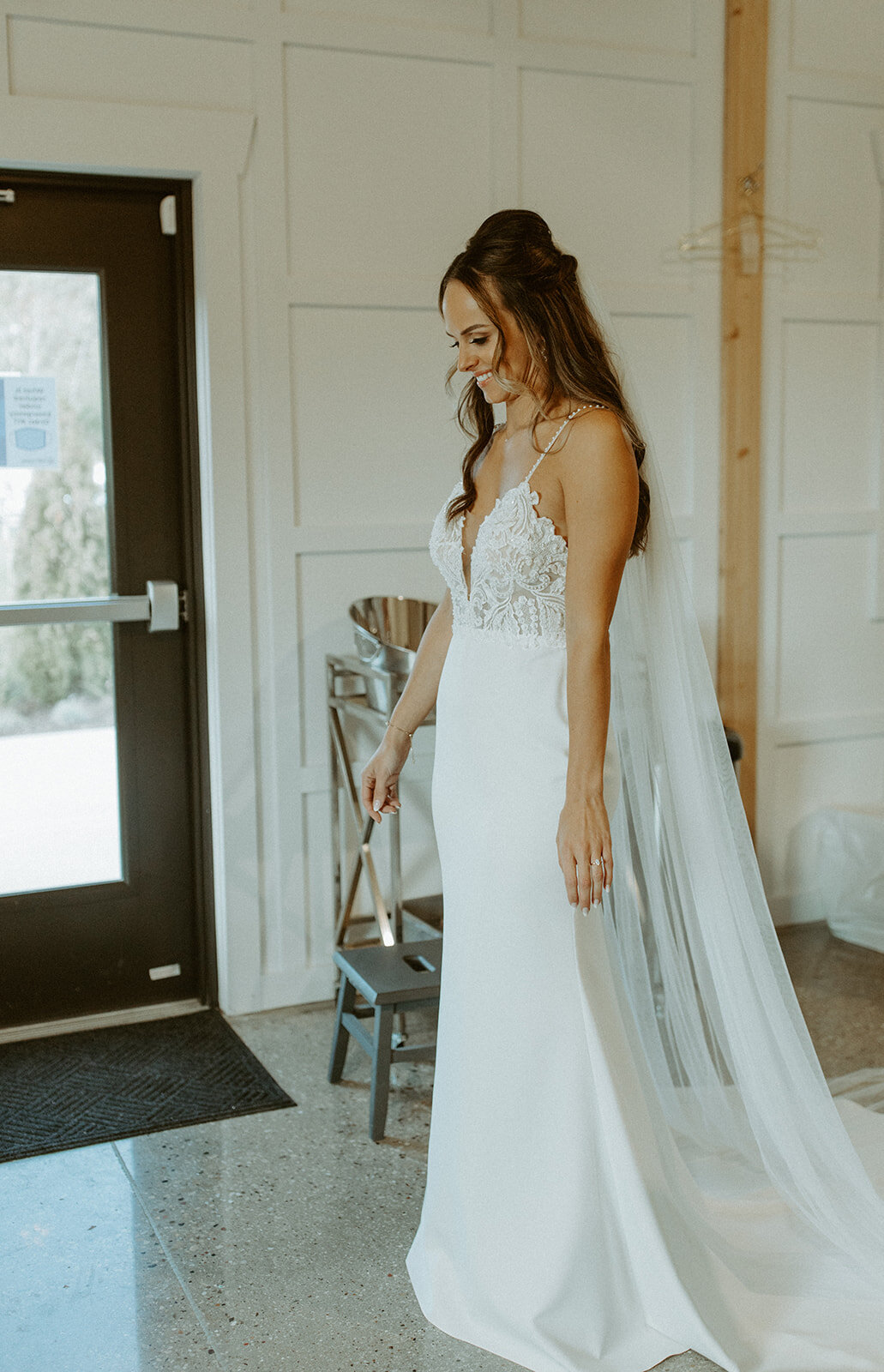 Made-With-Love-Sienna-Wedding-Dress-Nicole-and-Blake-05.jpg