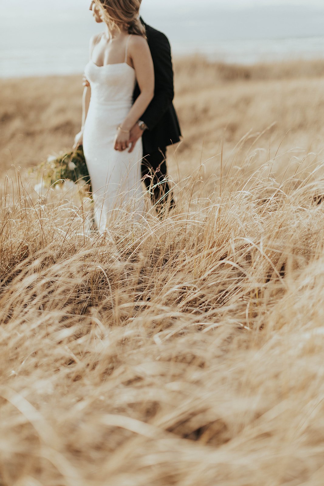 Made-With-Love-Lola-Wedding-Dress-Washington-Coast-Elopement-13.jpg