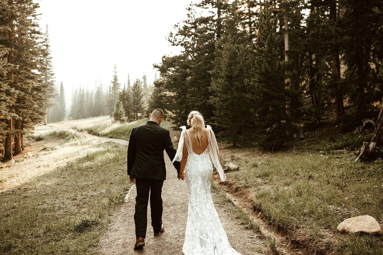 Made-With-Love-Elsie-Wedding-Dress-Rocky-Mountains-04.jpg