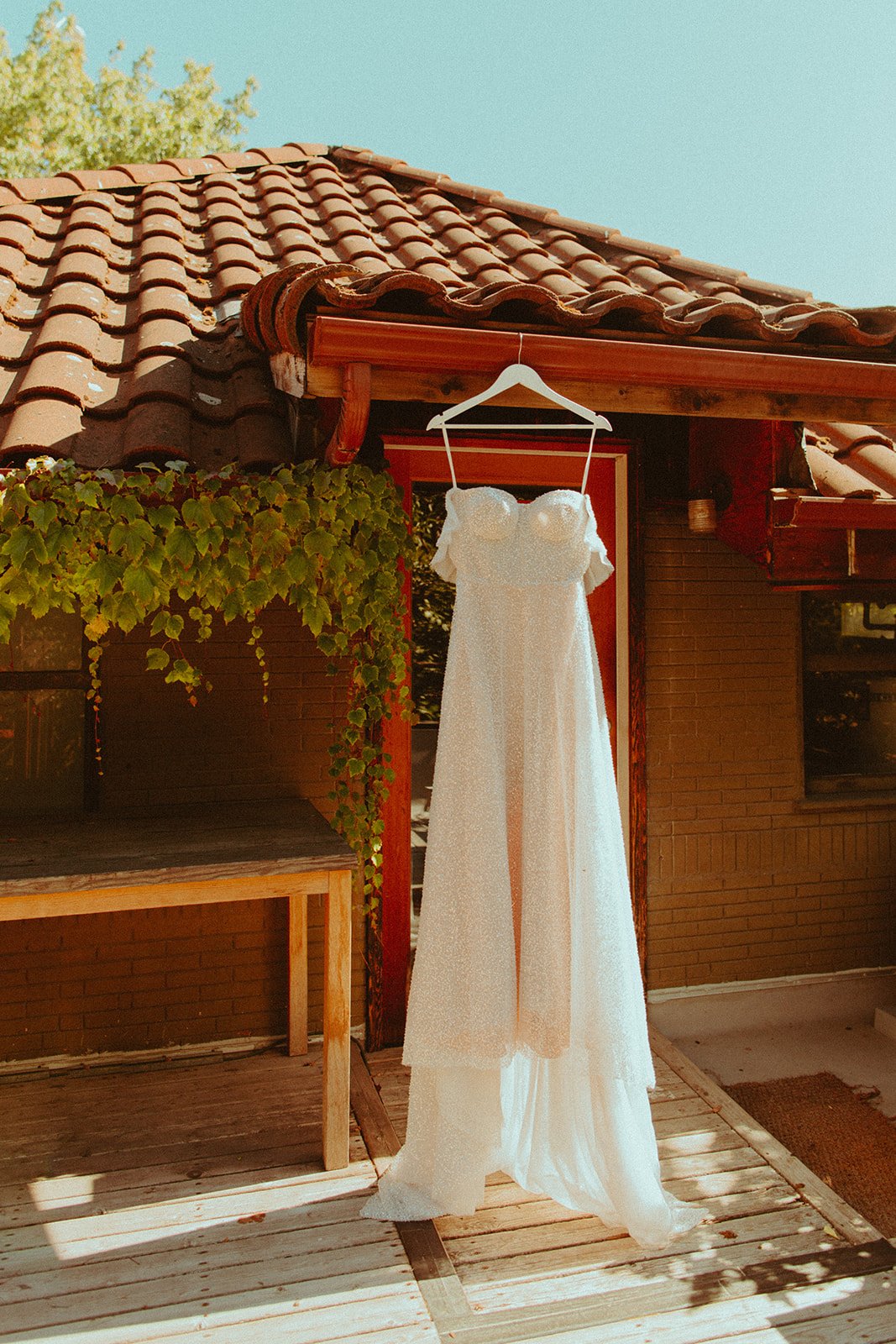 Alena-Leena-Myrtus-Wedding-Dress-The-Obergs-02.jpg