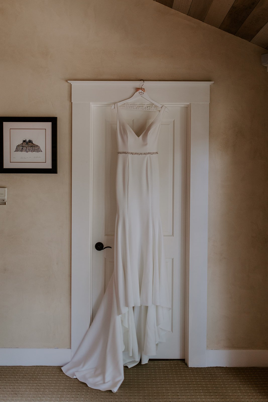 Made-With-Love-Harper-Wedding-Dress-Sydney-and-Connor-Real-Wedding-01.jpg