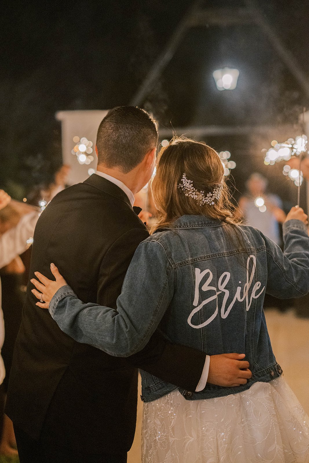 REAL WEDDING: ISABELLA & ADAM:: AN AIRY AND MODERN BARN WEDDING IN MCKINNEY, TEXAS