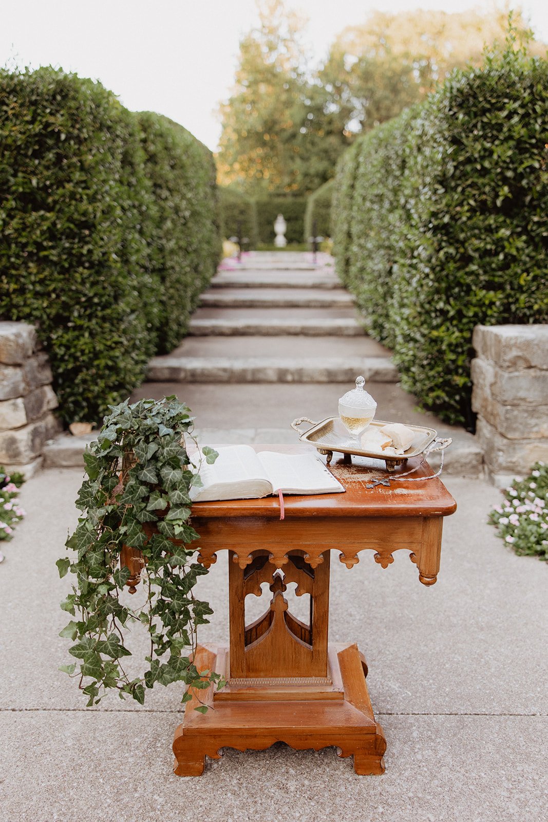  A wedding communion table at the Dallas Arboretum and Botanical Garden 