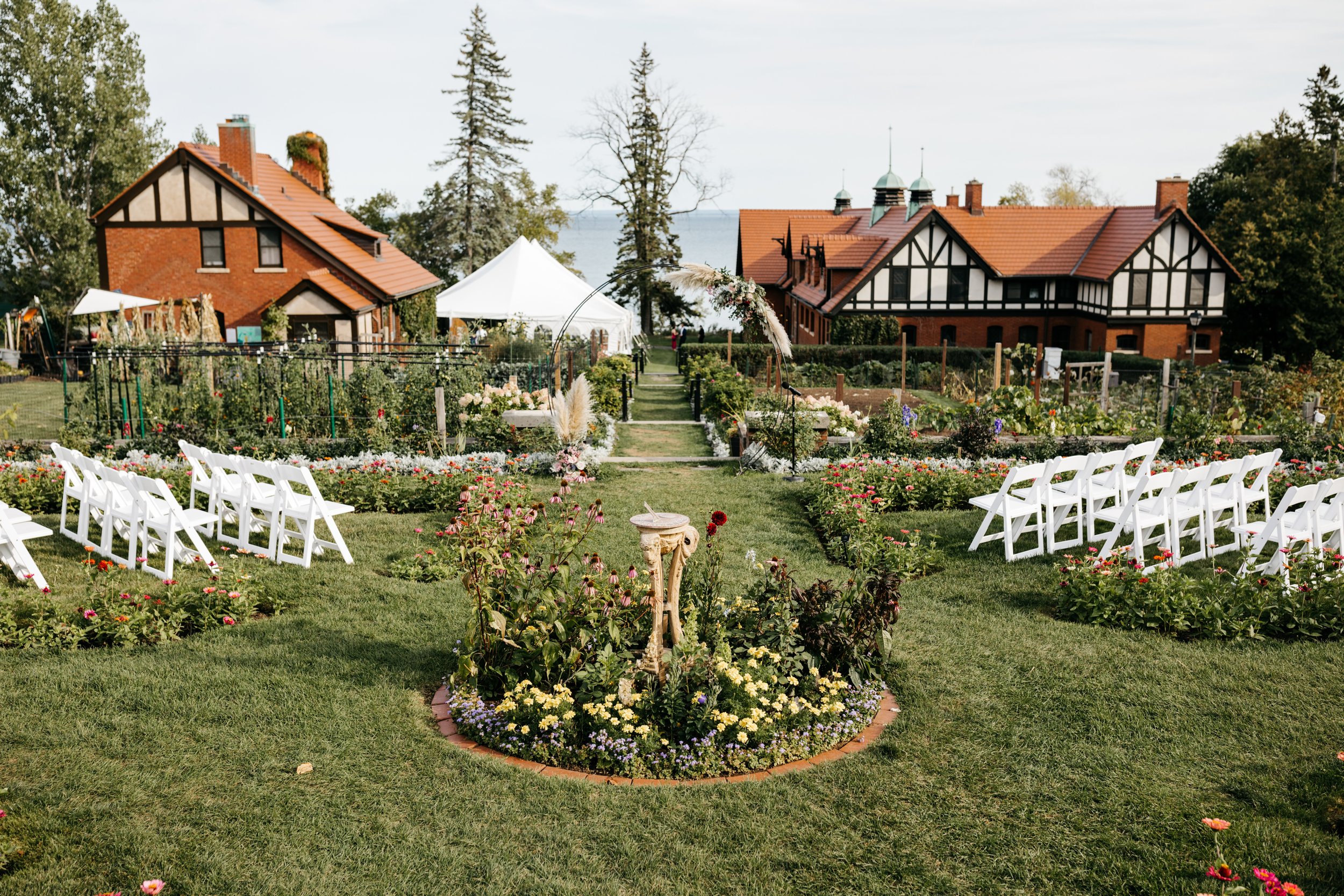 glensheen mansion in duluth minnesota wedding inspiration