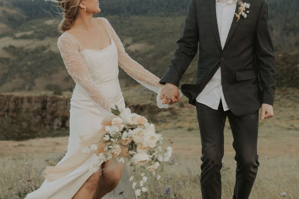Alexandra-Grecco-Bryn-Wedding-Dress-Portland-Elopement-17.jpg