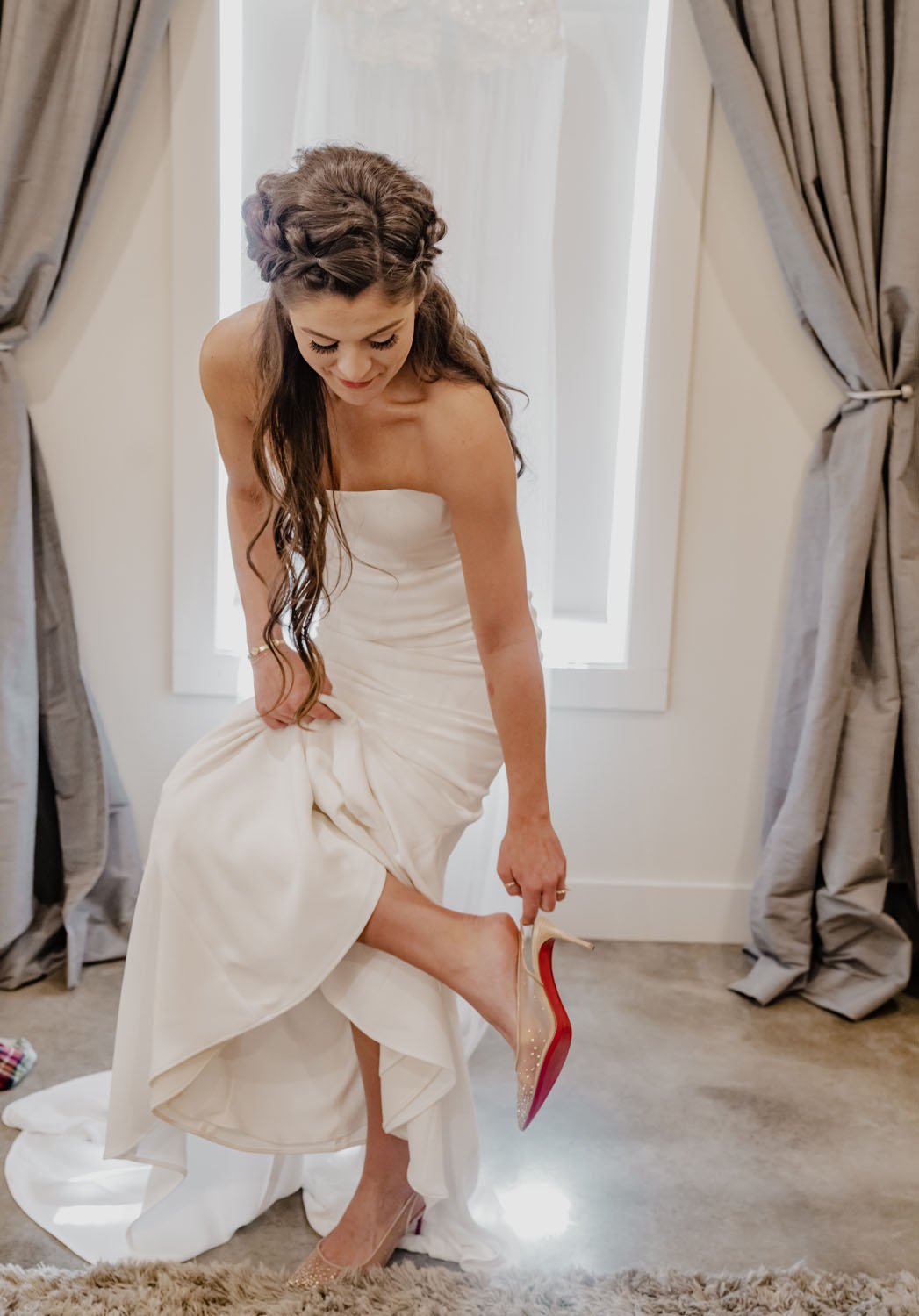 Alyssa-Kristin-Camila-Wedding-Dress-Rocki-Hoops-Photography-05.jpg