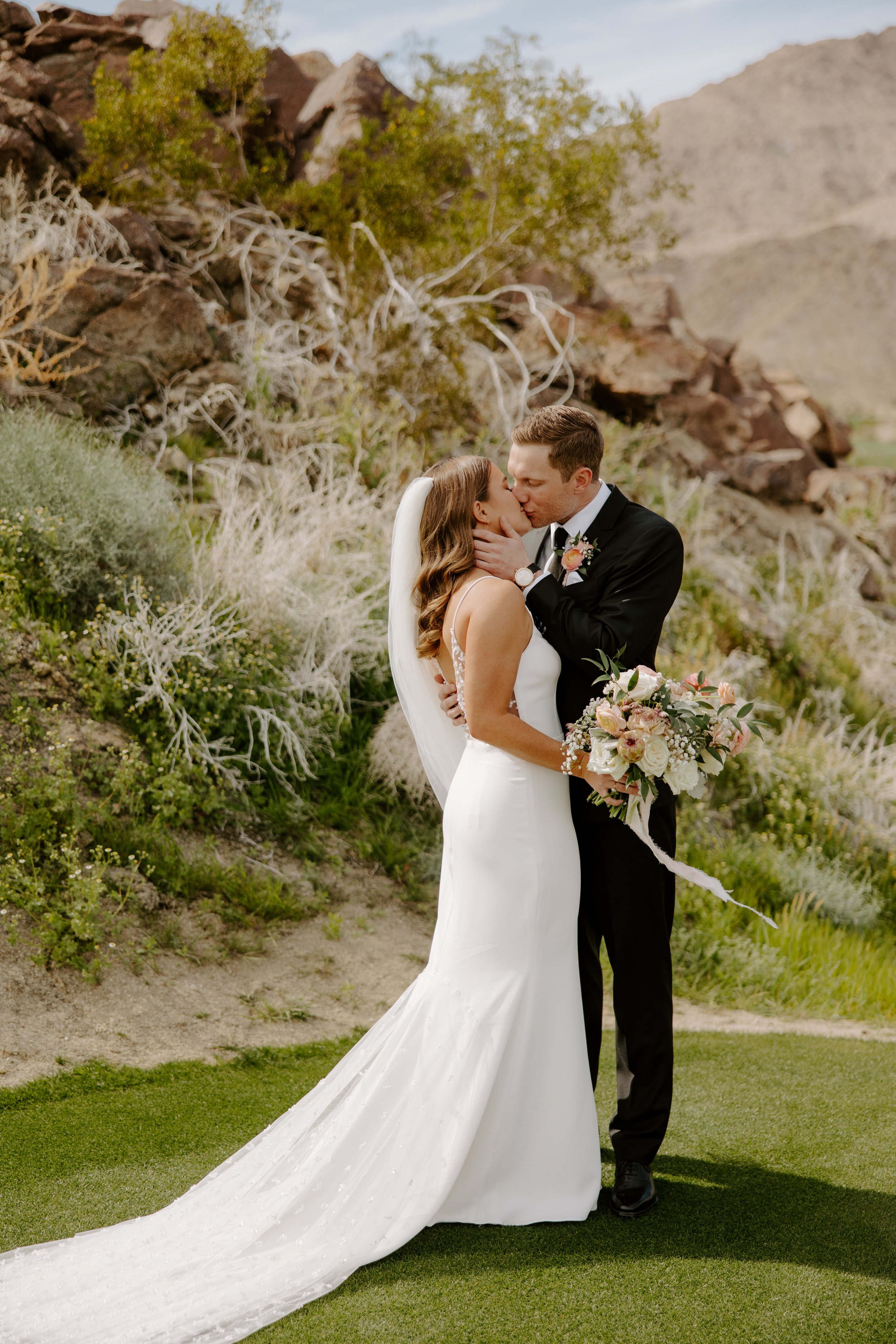 poppy-anais-anette-wedding-dress-Brianna-Broyles-Photography-Bri-and-Jimmy-12.jpg