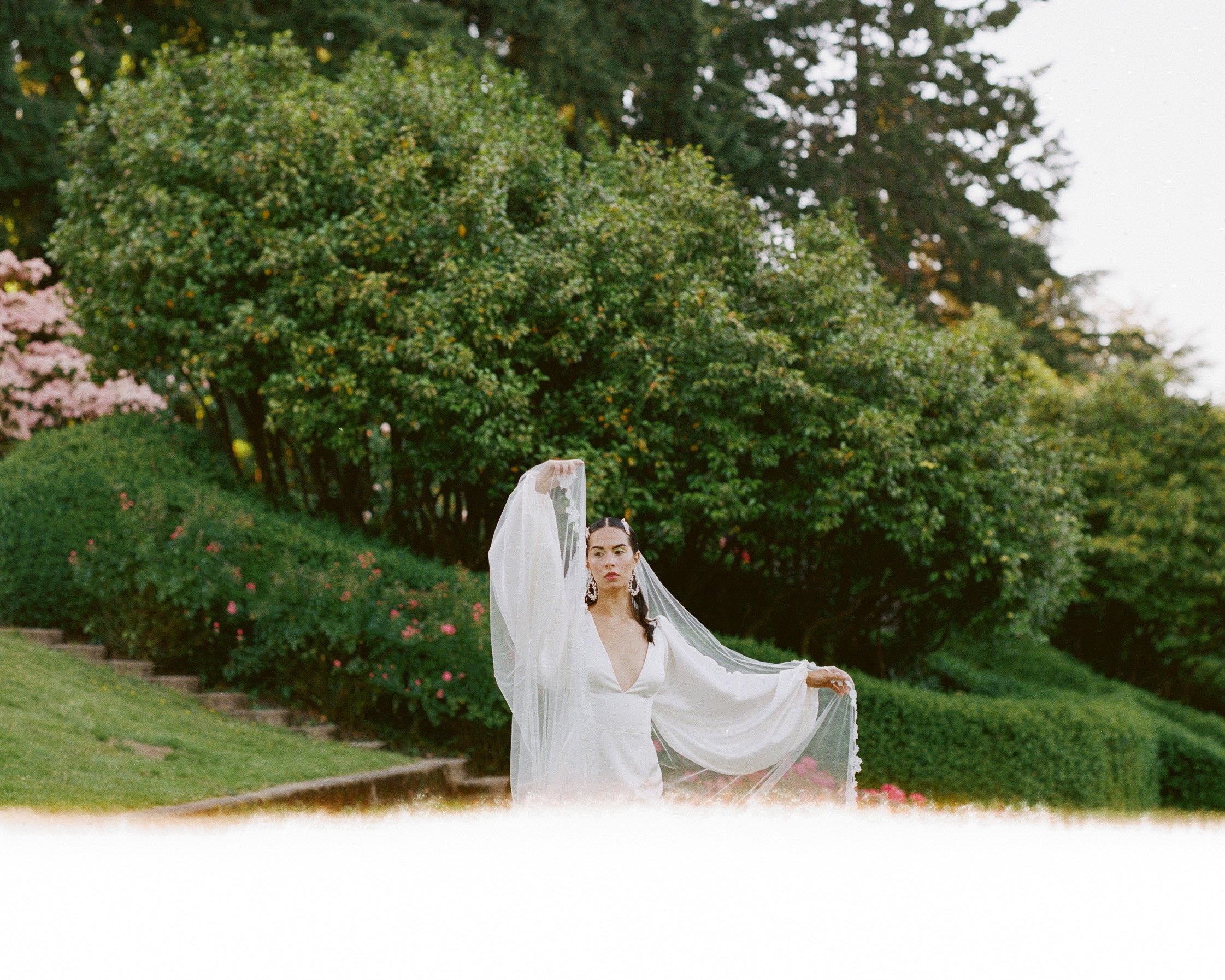 sorvette-willowby-wedding-dress-brady-bates-photography_04.jpg