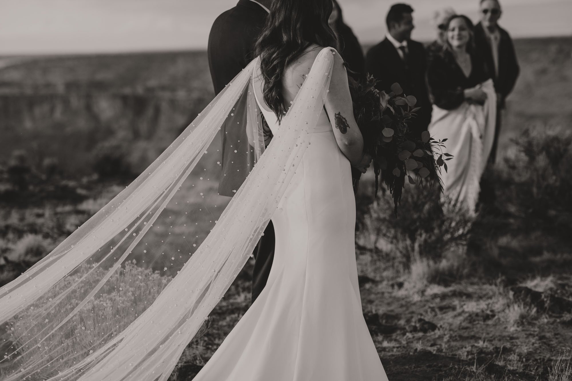 Alyssa-Kristin-Sydney-Wedding-Dress-Tori-Carlson-Photography-04.jpg