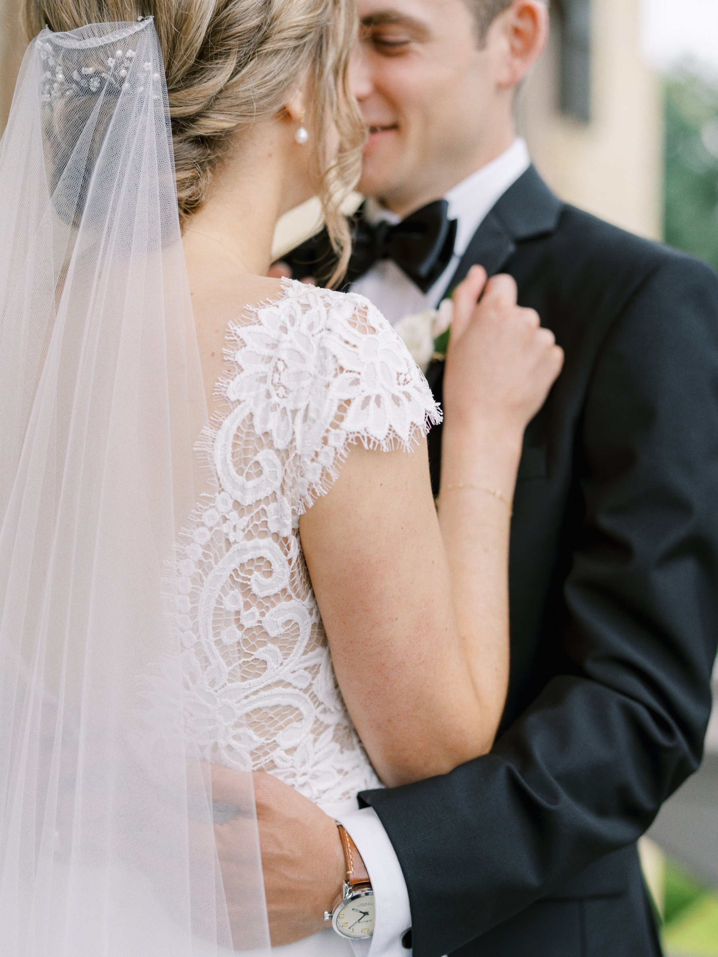 annalise-anais-anette-wedding-dress-ally-and-john-wedding_11.jpg