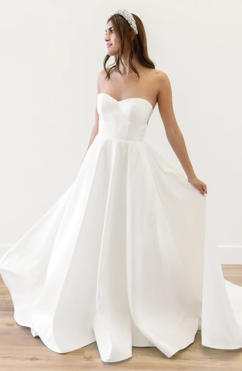 Seattle, WA + Bellvue, WA Wedding Dressesa&b bridal shop Seattle, WA + Bellvue, WA Wedding Dressesa&b bridal shop
