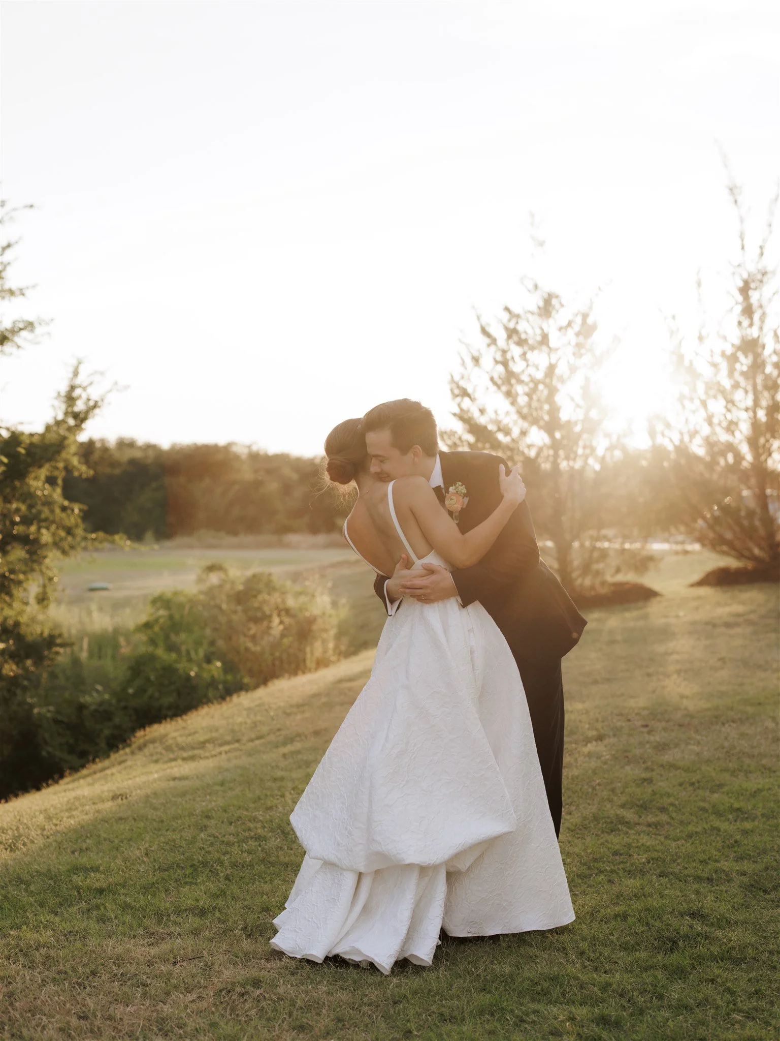 MOST POPULAR WEDDING DRESS BUSTLES EXPLAINED