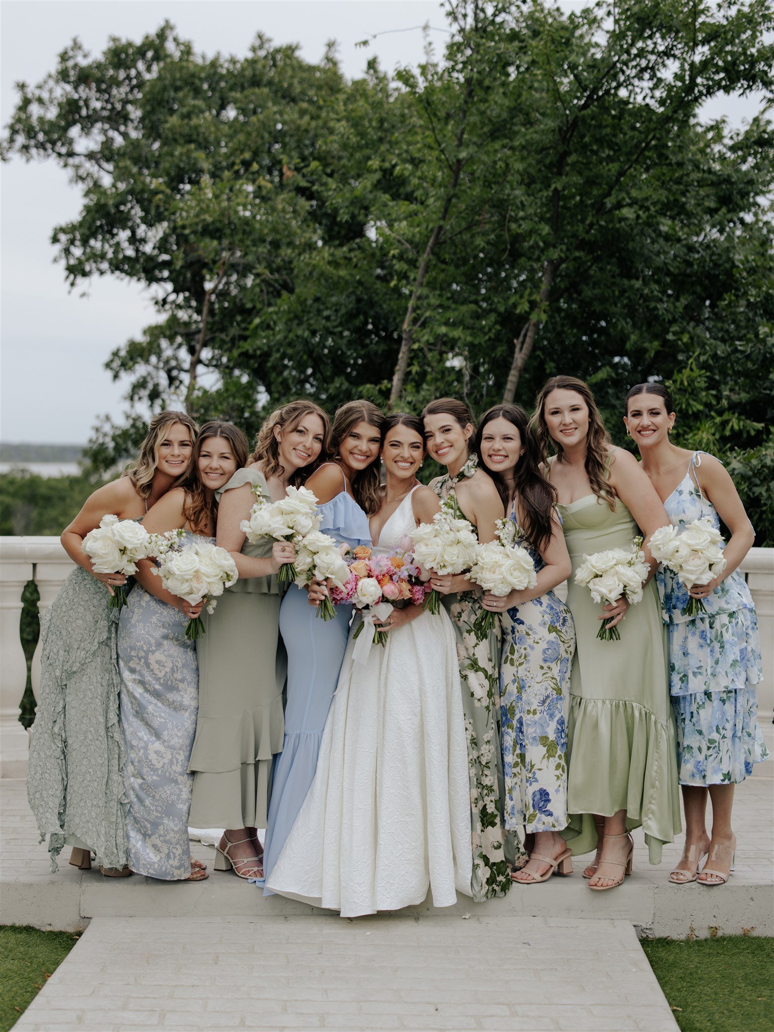 Truvelle-Georgia-Wedding-Dress-Hillside-Estate-Texas-07.jpg