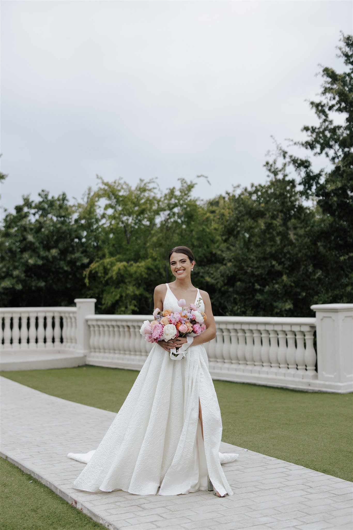 Truvelle-Georgia-Wedding-Dress-Hillside-Estate-Texas-12.jpg